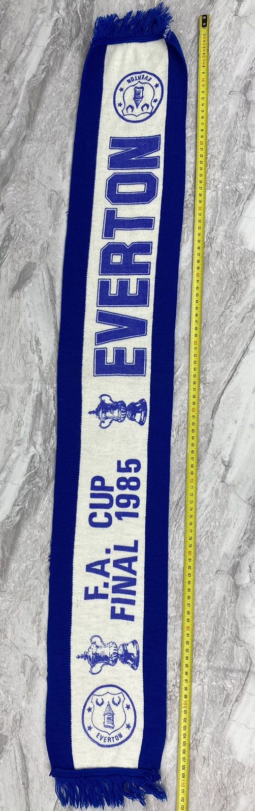 Vintage Vintage Everton Football Club Final Cup 1985 Soccer Scarf Size ONE SIZE - 13 Thumbnail