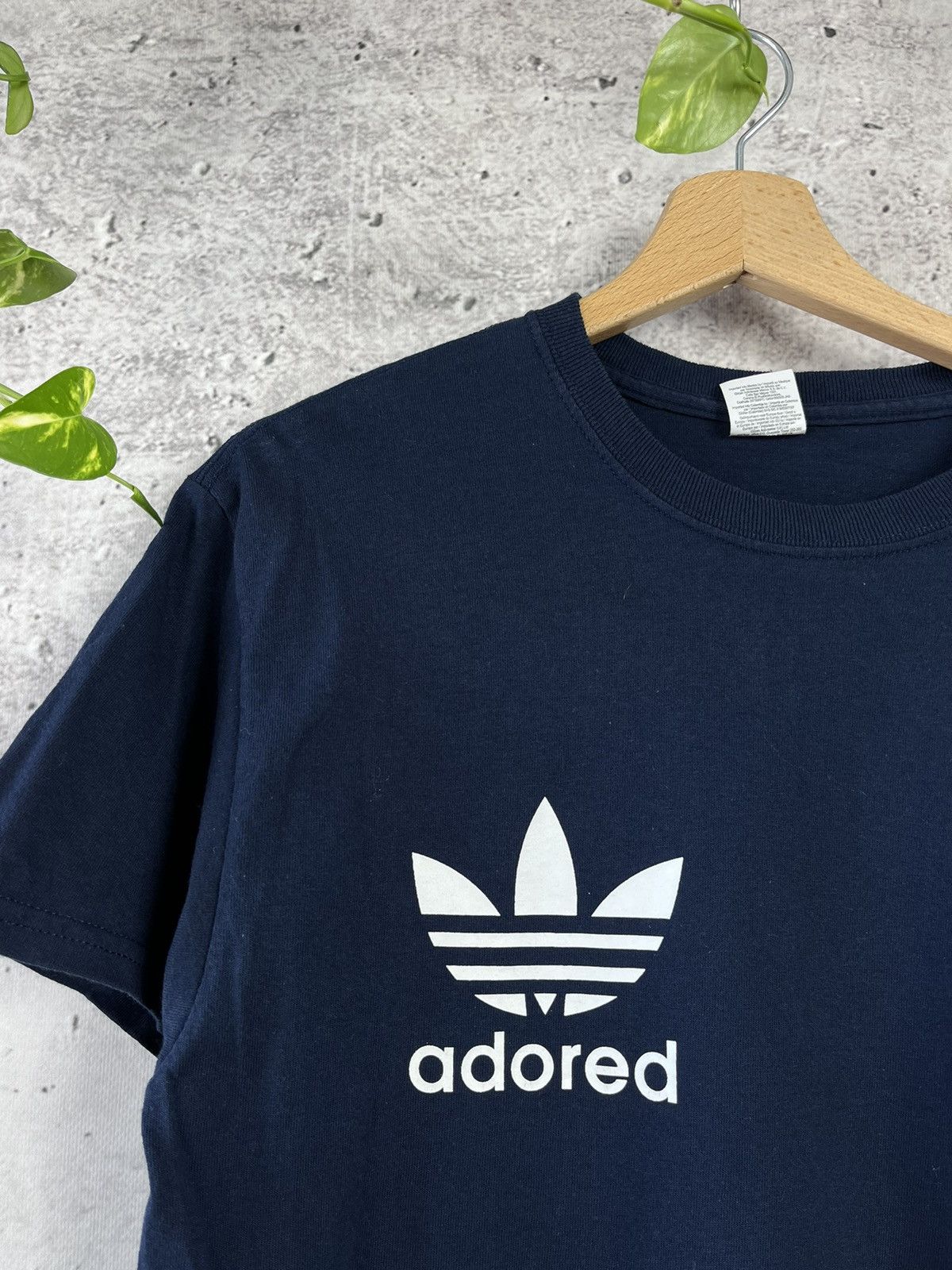 Band Tees × Vintage Vintage Stone Roses Adored 2017 Concert Tee (N) Size US S / EU 44-46 / 1 - 2 Thumbnail