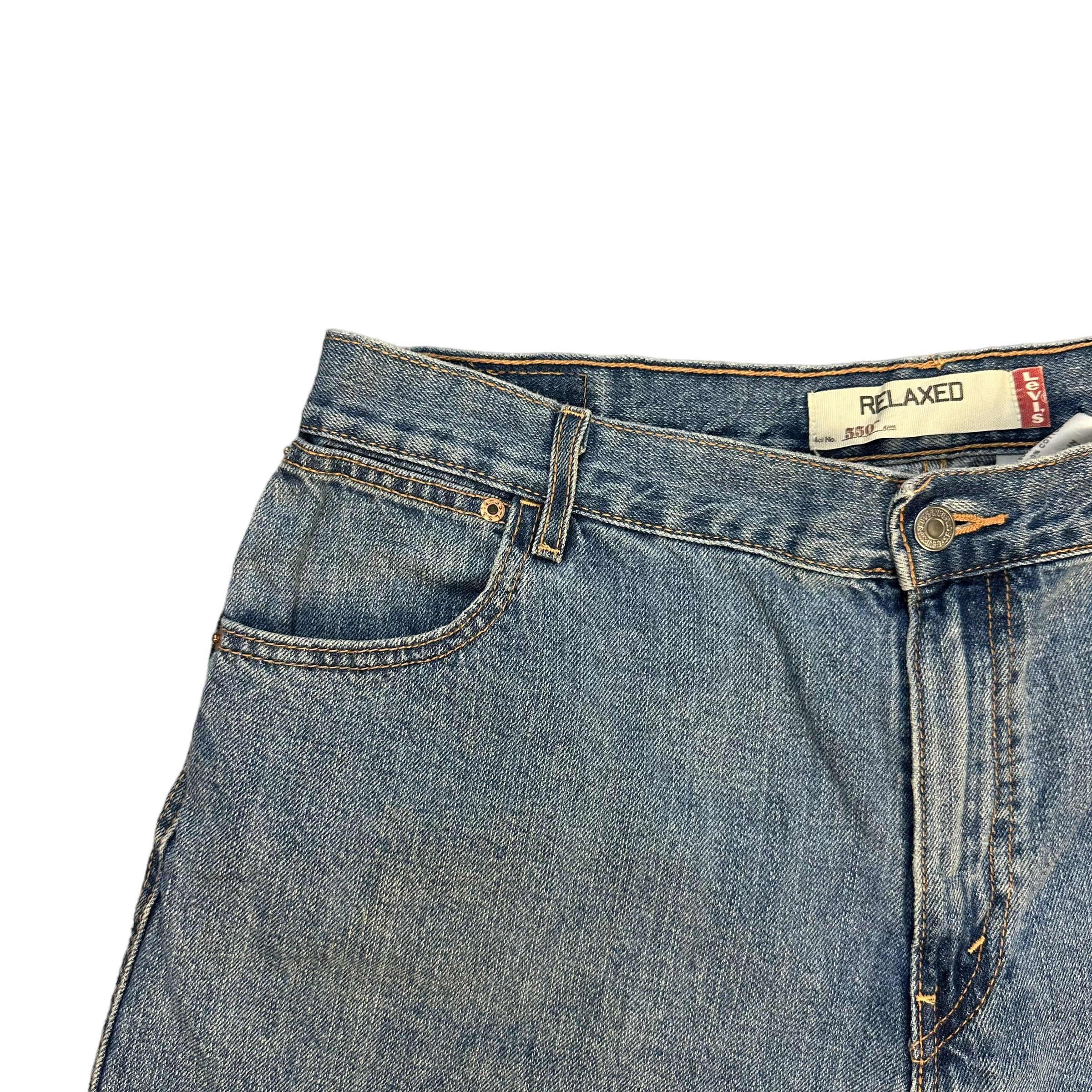 Levi's LEVIS 550 DENIM SHORTS #8409-008 Size US 36 / EU 52 - 2 Thumbnail