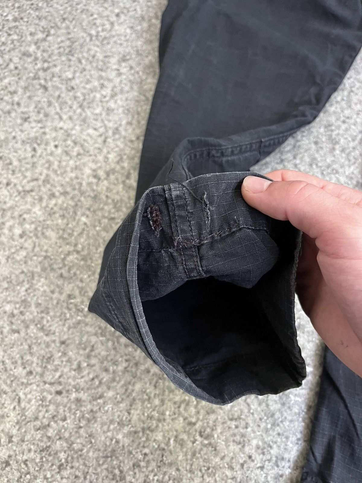 Carhartt × Carhartt Wip Distressed Carhartt cargo pants w32 l32 Size US 32 / EU 48 - 15 Thumbnail