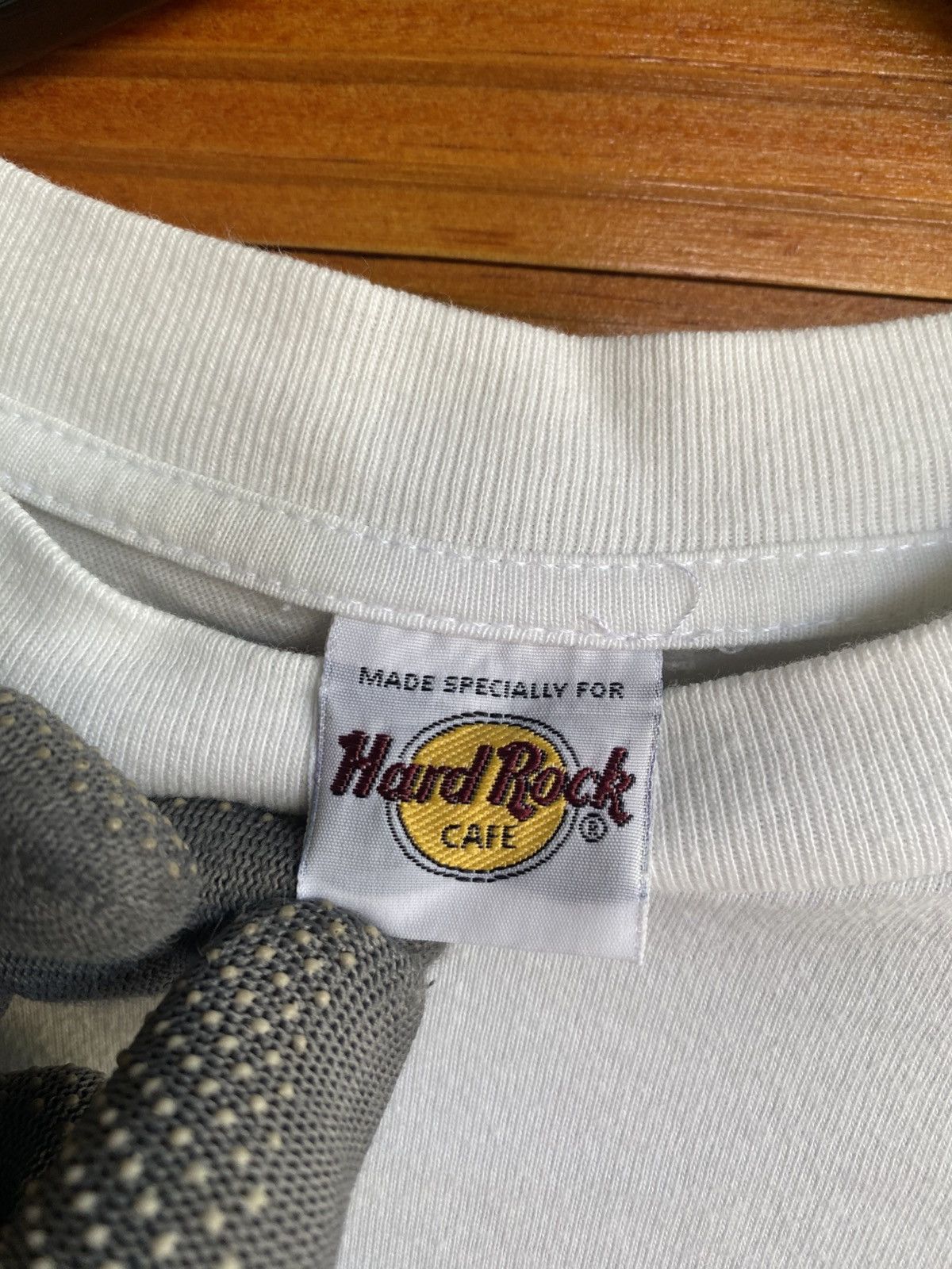 Hard Rock Cafe Vintage Hard Rock Cafe Seoul T-Shirt White 90s Collectible Size US M / EU 48-50 / 2 - 8 Thumbnail