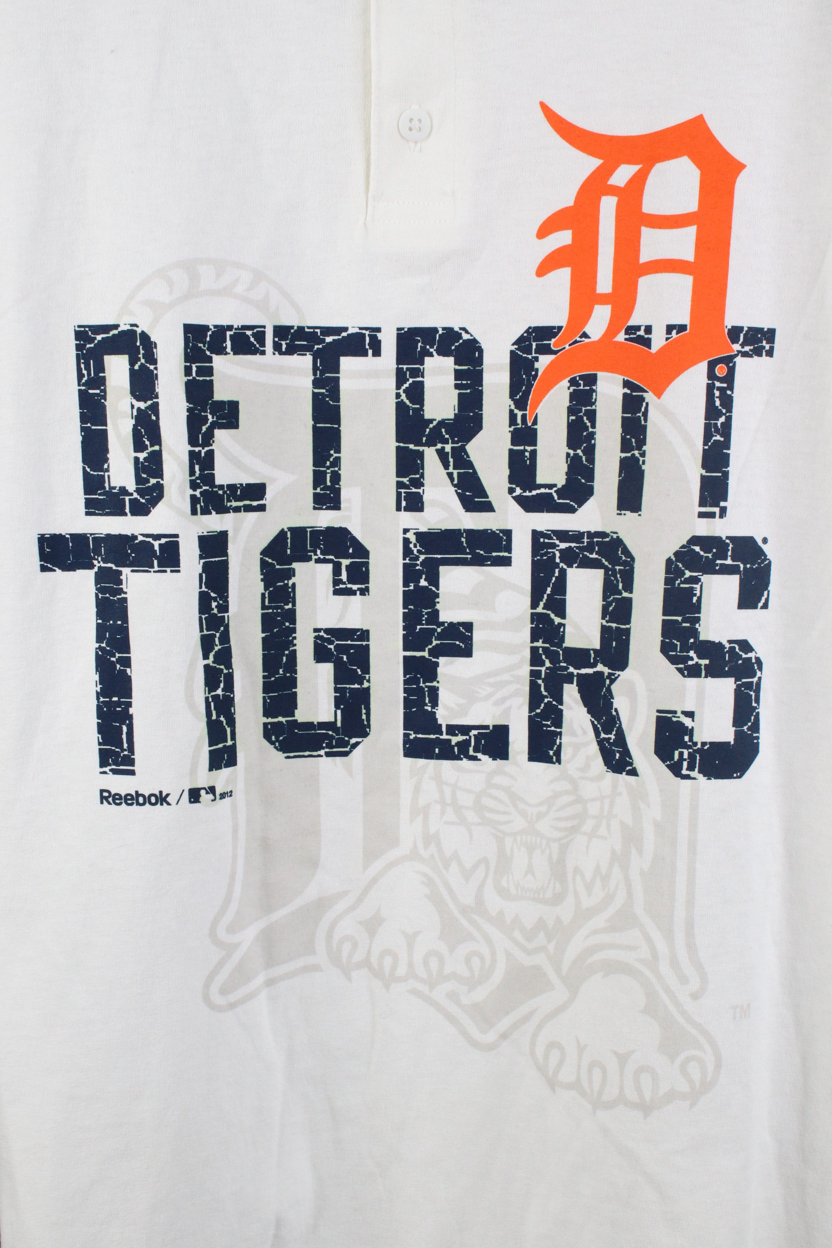 Reebok Vintage Y2K Reebok Baseball Raglan Henley T-Shirt White Size US L / EU 52-54 / 3 - 4 Thumbnail