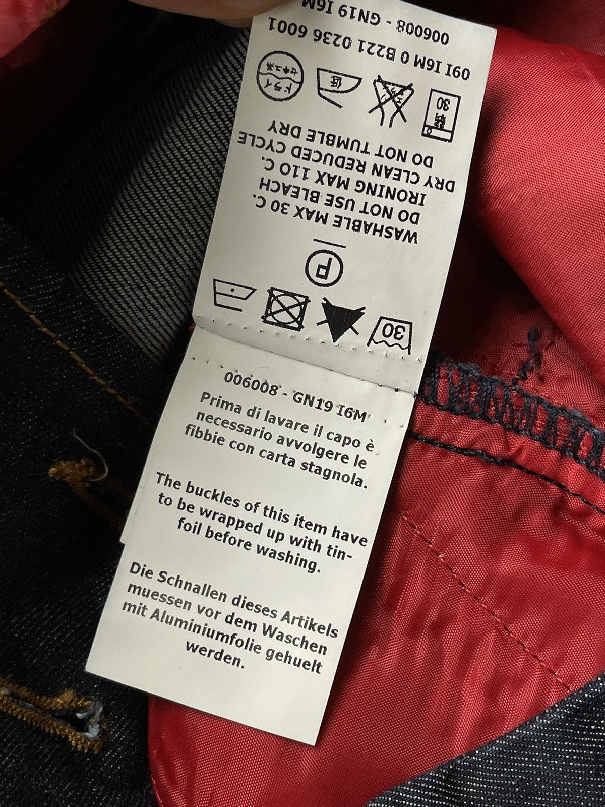 Iceberg × Vintage Vintage Iceberg Faded Luxury Jeans Size 26" / US 2 / IT 38 - 15 Thumbnail