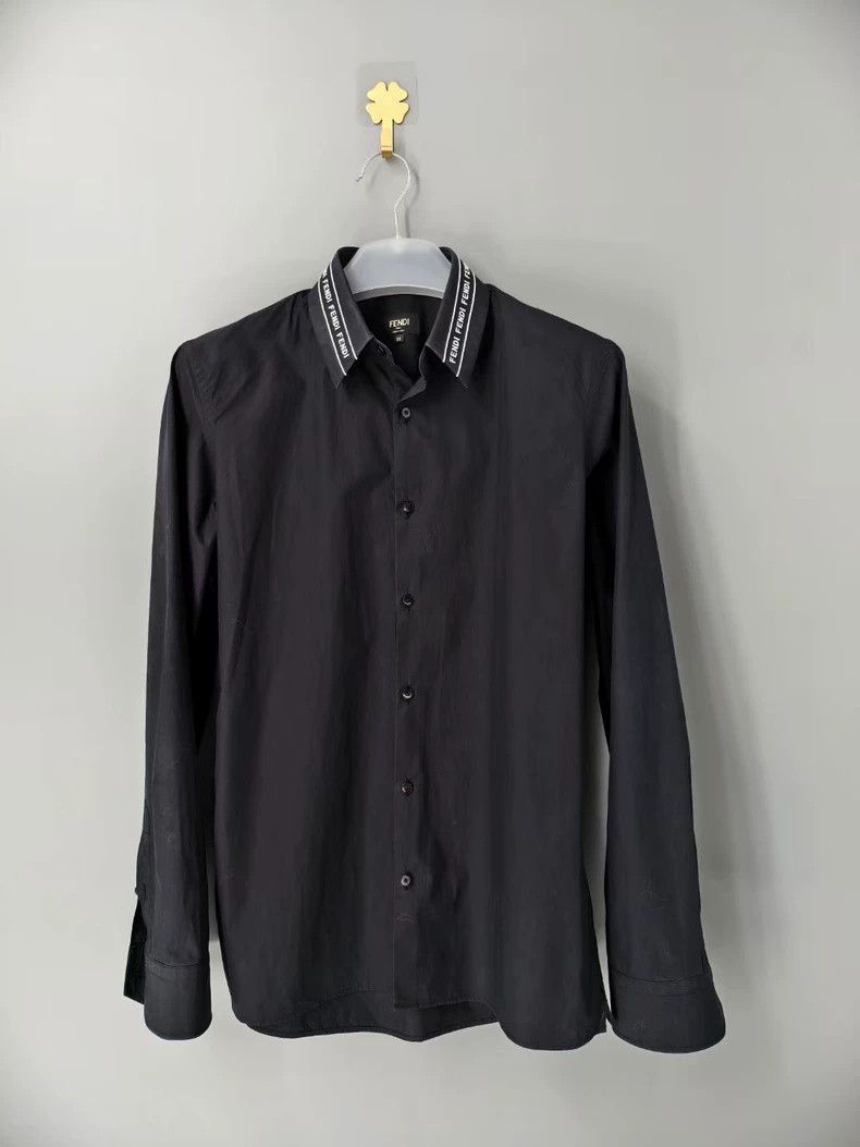 Fendi Fendi size 38 Black shirt neckline logo embroidered shirt Size US XXS / EU 40 - 1 Thumbnail