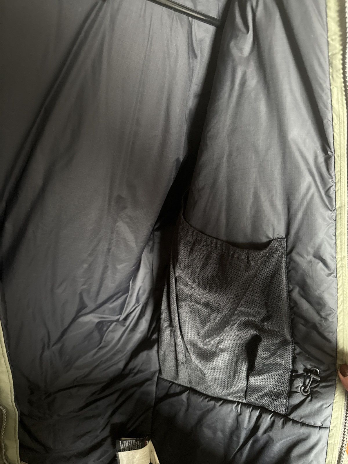 Arc'teryx Men's Vintage Arc'teryx Goretex Pro Shell Size US L / EU 52-54 / 3 - 5 Thumbnail