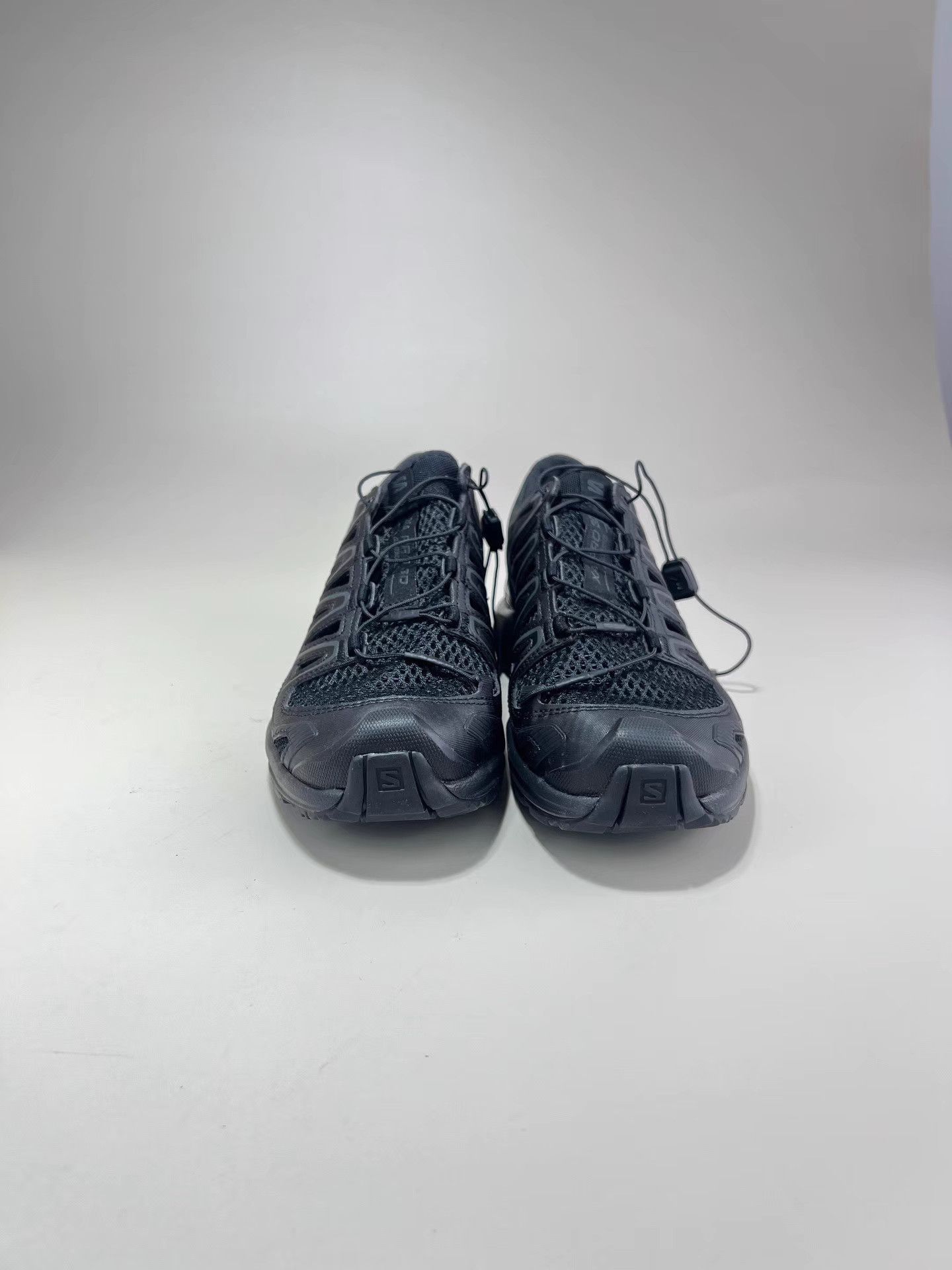 Salomon SALOMON XA PRO 3D AMPH Black Low Top Sneakers Size US 7.5 / IT 37.5 - 2 Thumbnail