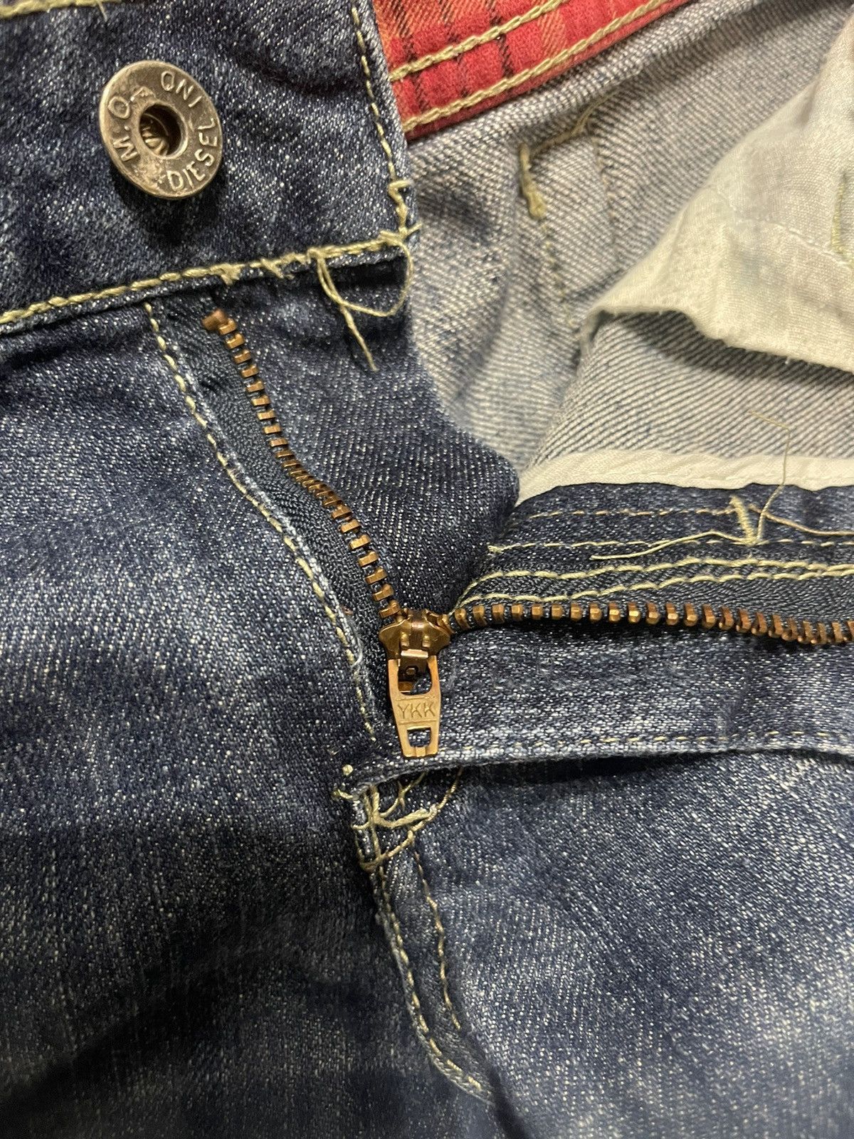 Diesel DIESEL ZATINY RIPPED FLARED VINTAGE Y2K JEANS SIZE 29 Size 24" / US 00 / IT 34 - 13 Thumbnail