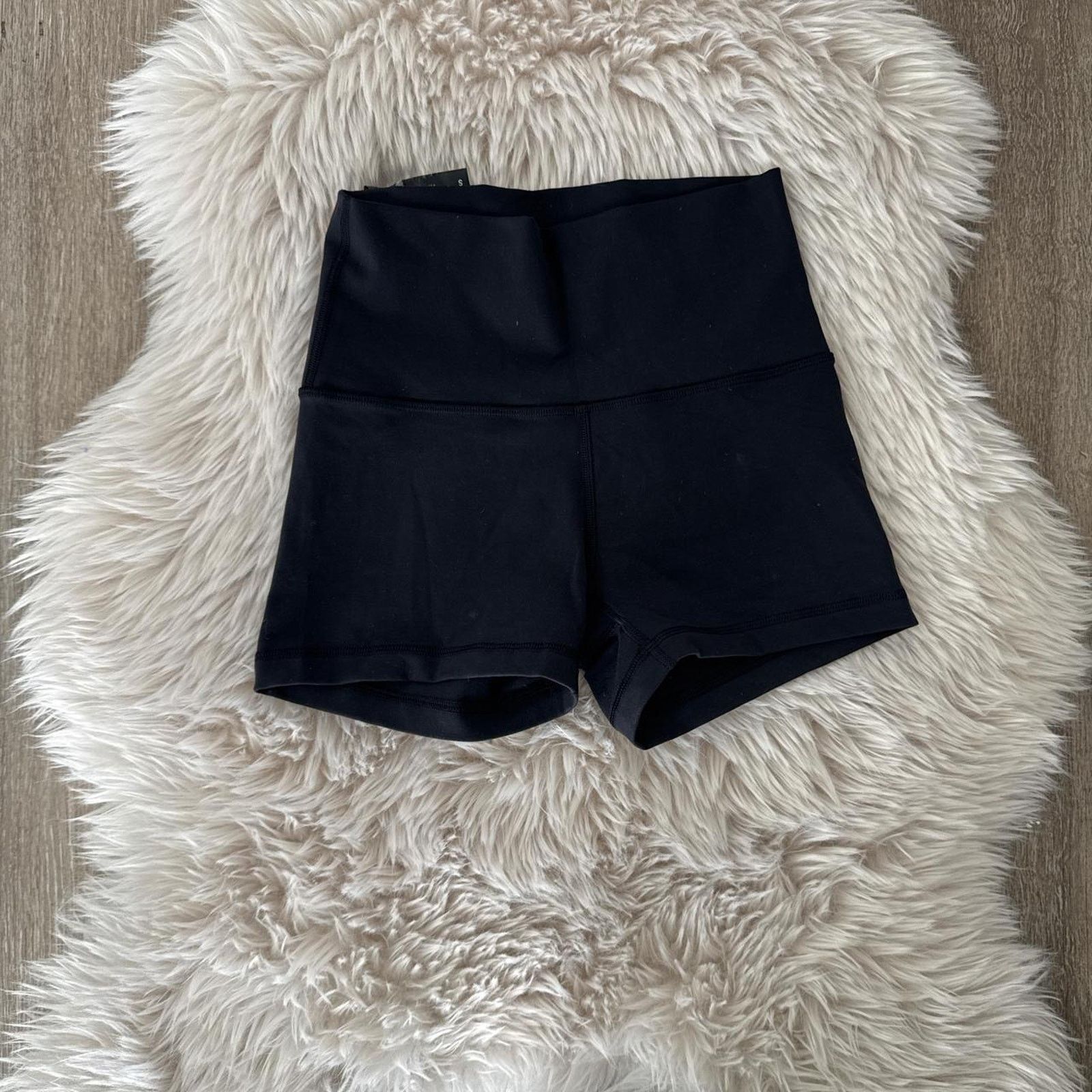 Aritzia NWOT ARITZIA TnAction High Rise Biker Short - Black S Size 27" / US 4 / IT 40 - 2 Thumbnail