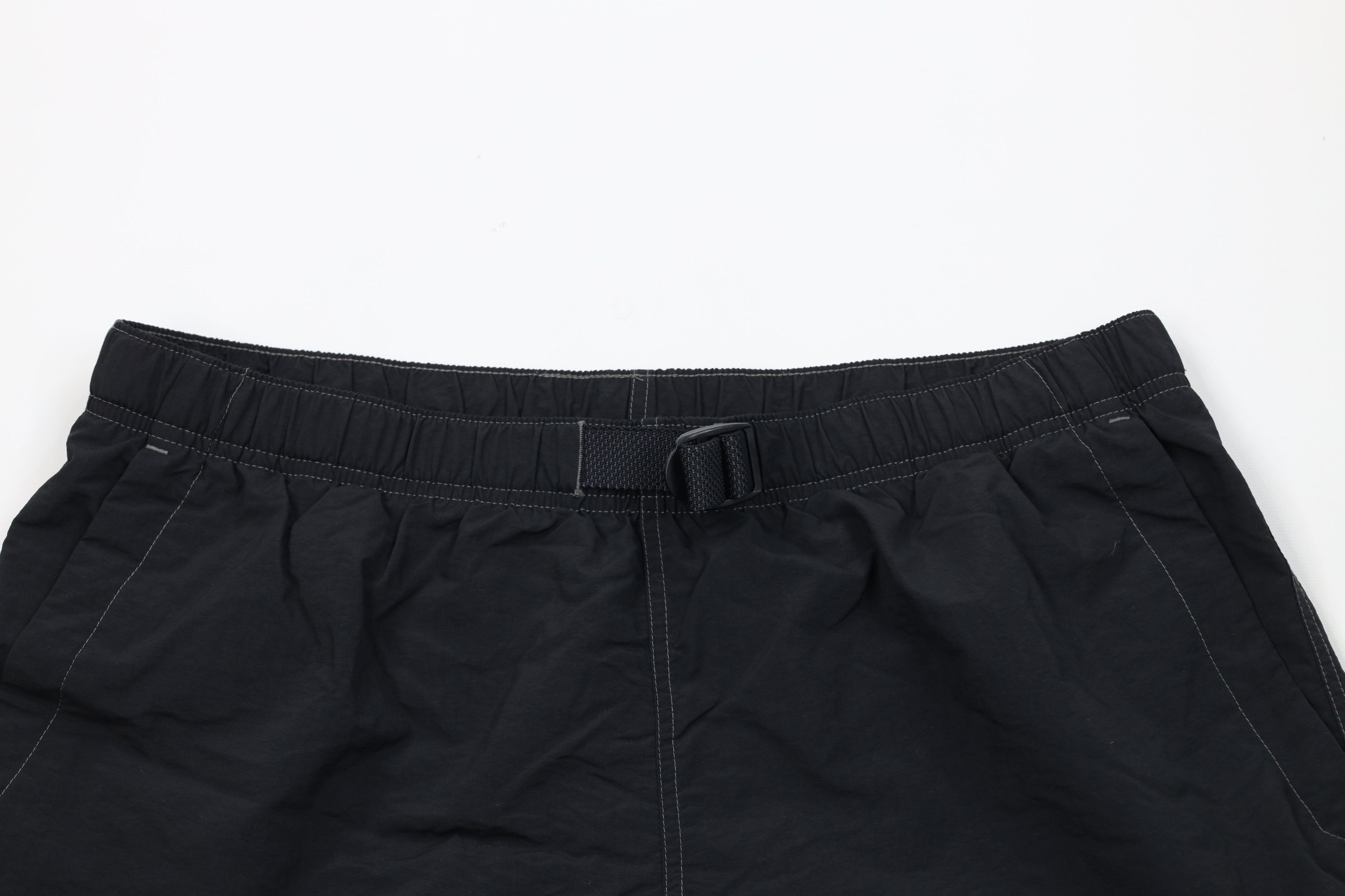 Columbia Vintage Columbia Belted Lined Trekking Cargo Shorts Black Size US 34 / EU 50 - 2 Thumbnail