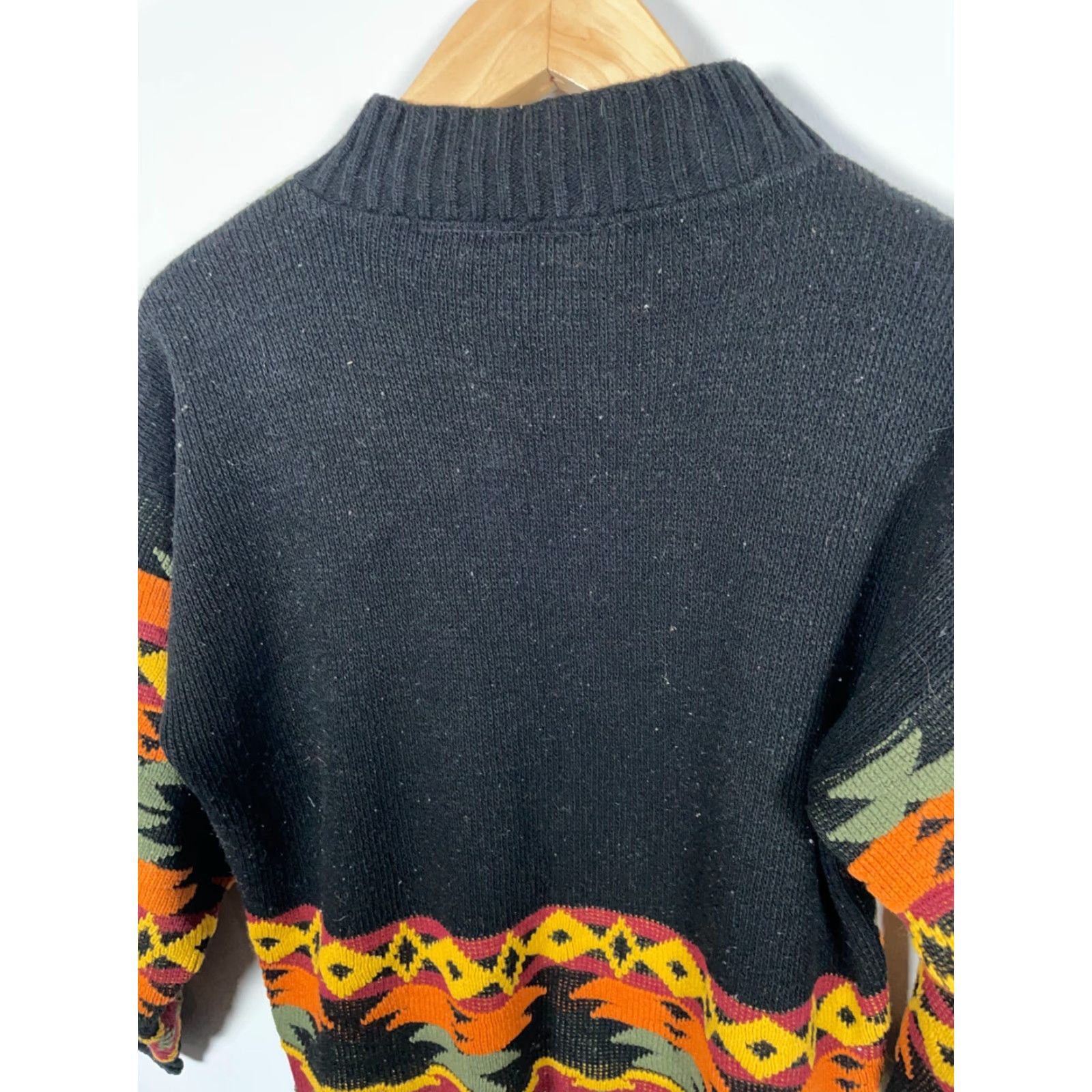 Vintage VINTAGE 80s Southwestern Pattern Sweater Women's M Black Orange Aztec Tribal Crew Neck Pullover Knit Geometric Casual Size M / US 6-8 / IT 42-44 - 4 Thumbnail