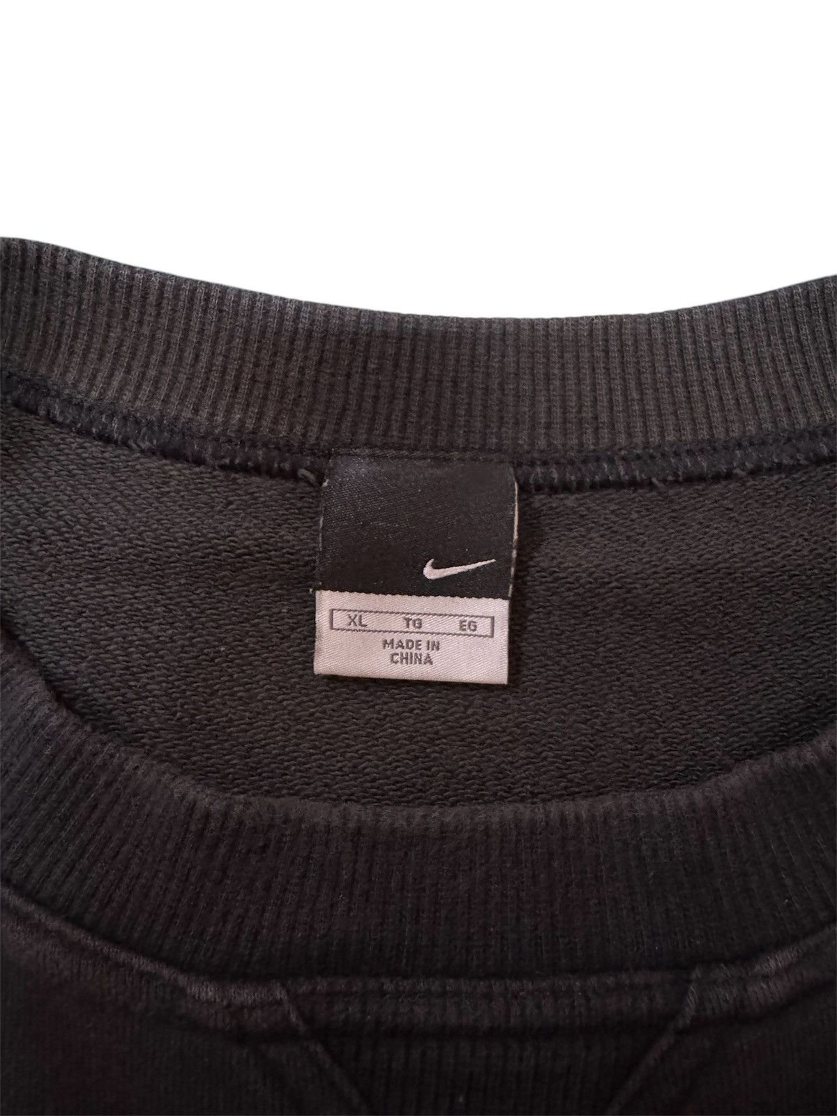 Other Vintage Y2k Nike Center Basketball Winter Cup Sweatshirt Size US XL / EU 56 / 4 - 3 Thumbnail
