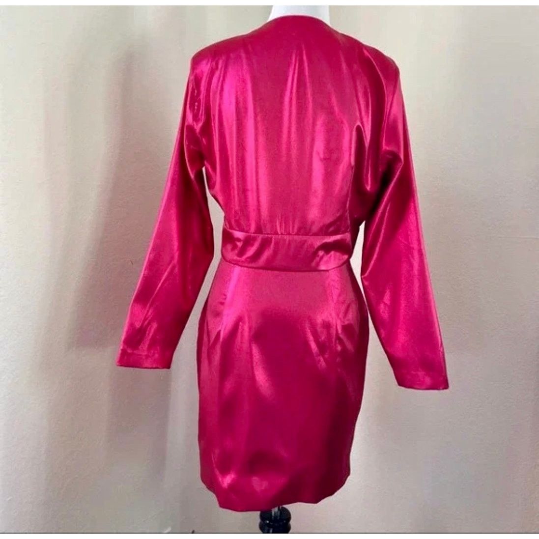 Zara ZARA BLOGGER FAVORITE LAMINATED MINI DRESS FUCHSIA Size M / US 6-8 / IT 42-44 - 7 Thumbnail