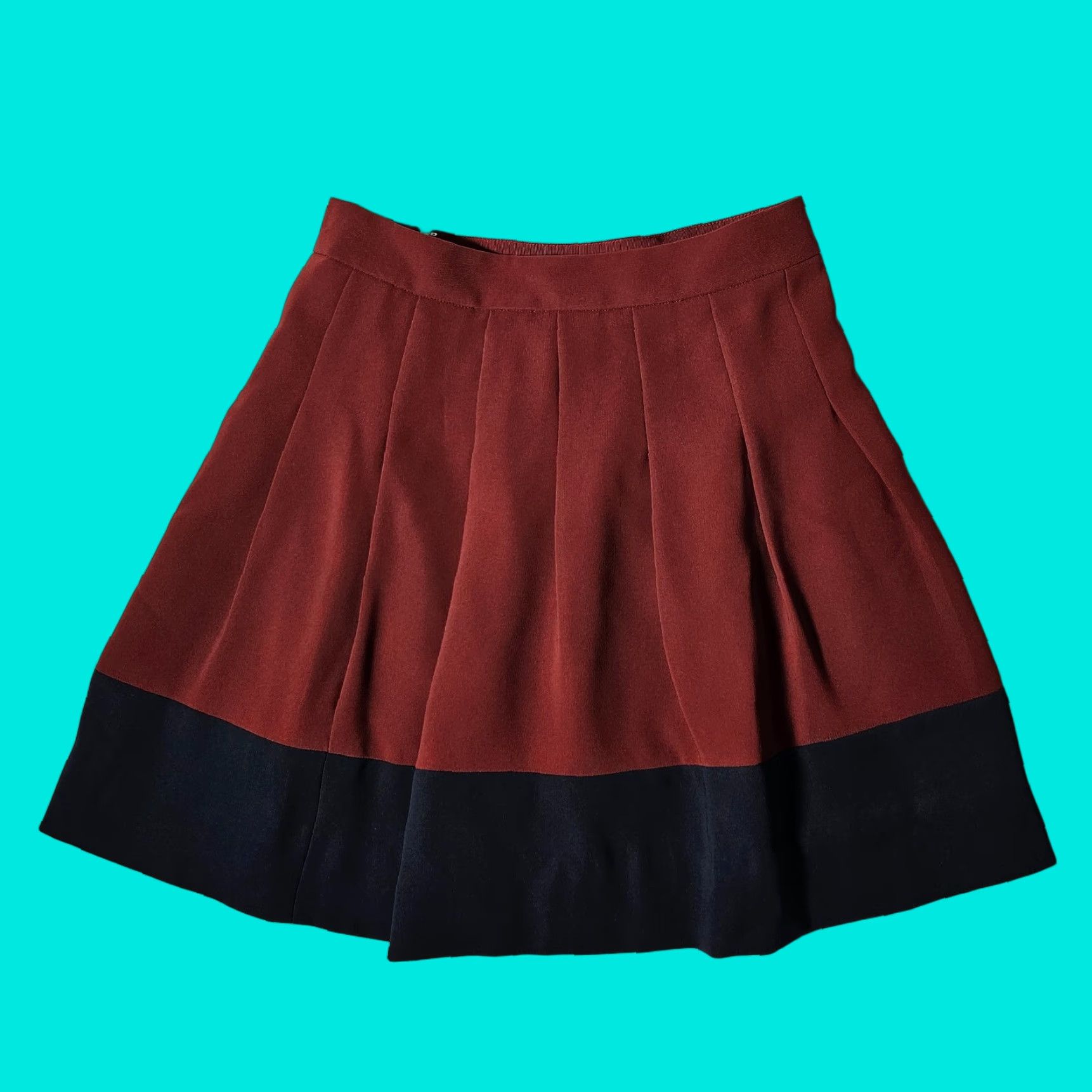 J.Crew J.CREW COLOR BLOCK PLEATED SKIRT SIZE 00 SIDE ZIPPER LINED SHORT MAROON NAVY POLYESTER JOB? Size 24" / US 00 / IT 34 - 1 Thumbnail