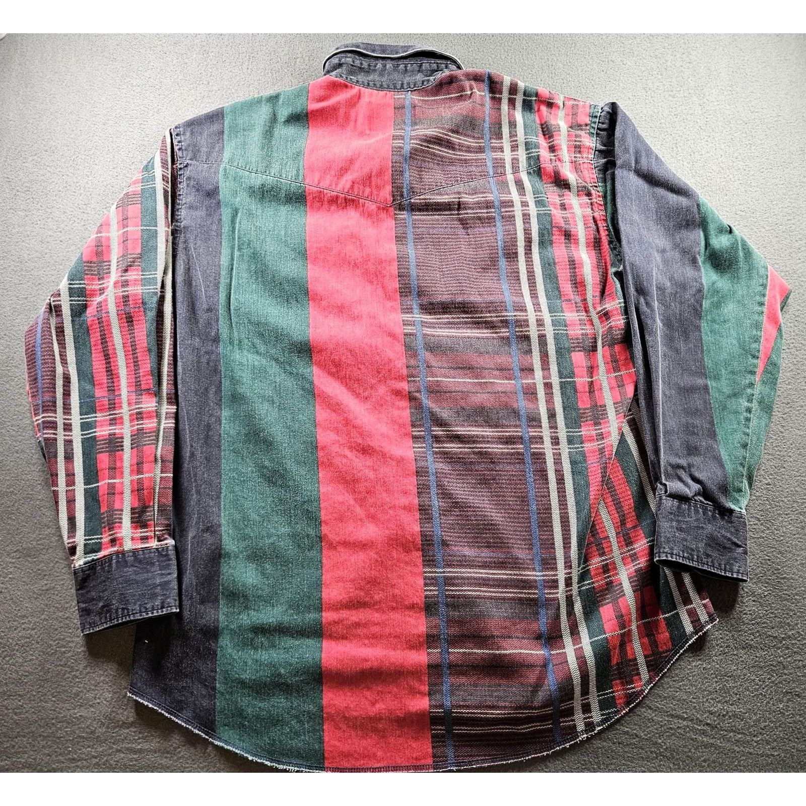 Wrangler Wrangler Mens Large Multicolor Plaid Button Down Long Sleeve 90s - Size Size US L / EU 52-54 / 3 - 7 Thumbnail