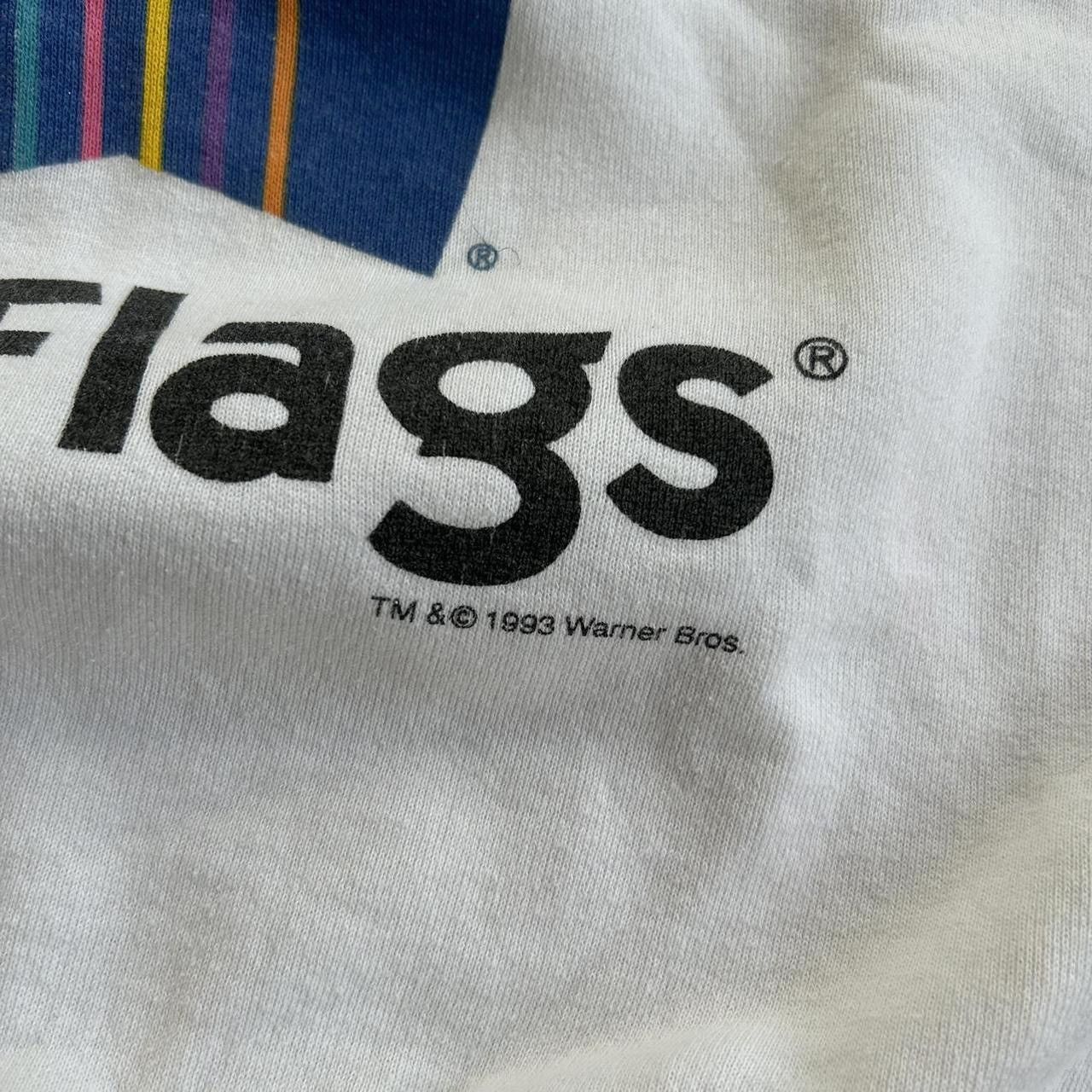 Vintage Crazy Vintage 90s Looney Tunes Six Flags Crewneck Sweatshirt Size US L / EU 52-54 / 3 - 7 Thumbnail