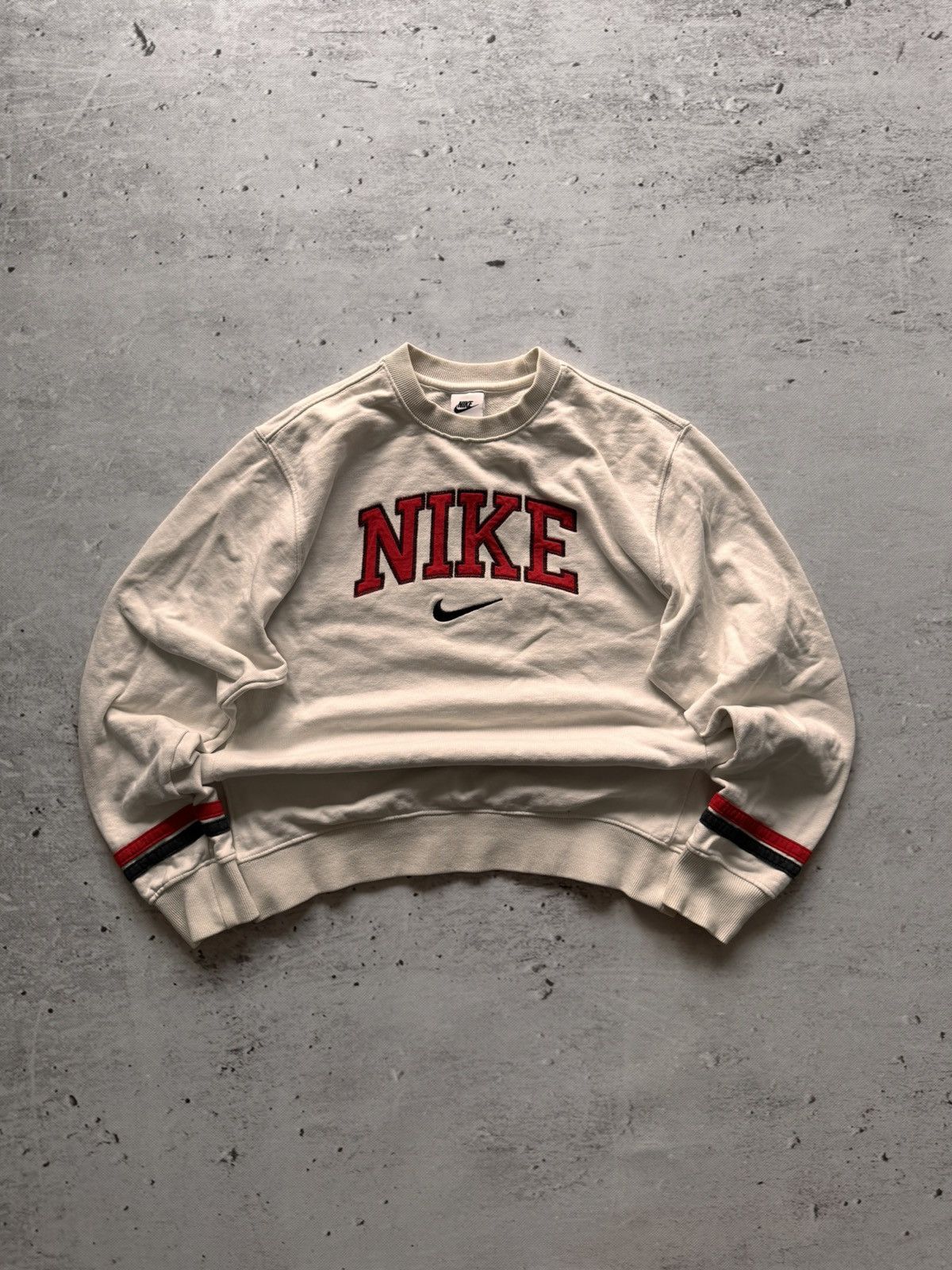 Nike × Vintage NIKE VINTAGE CENTER LOGO OVERSIZE BOXY SWEATSHIRT Size US M / EU 48-50 / 2 - 1 Thumbnail
