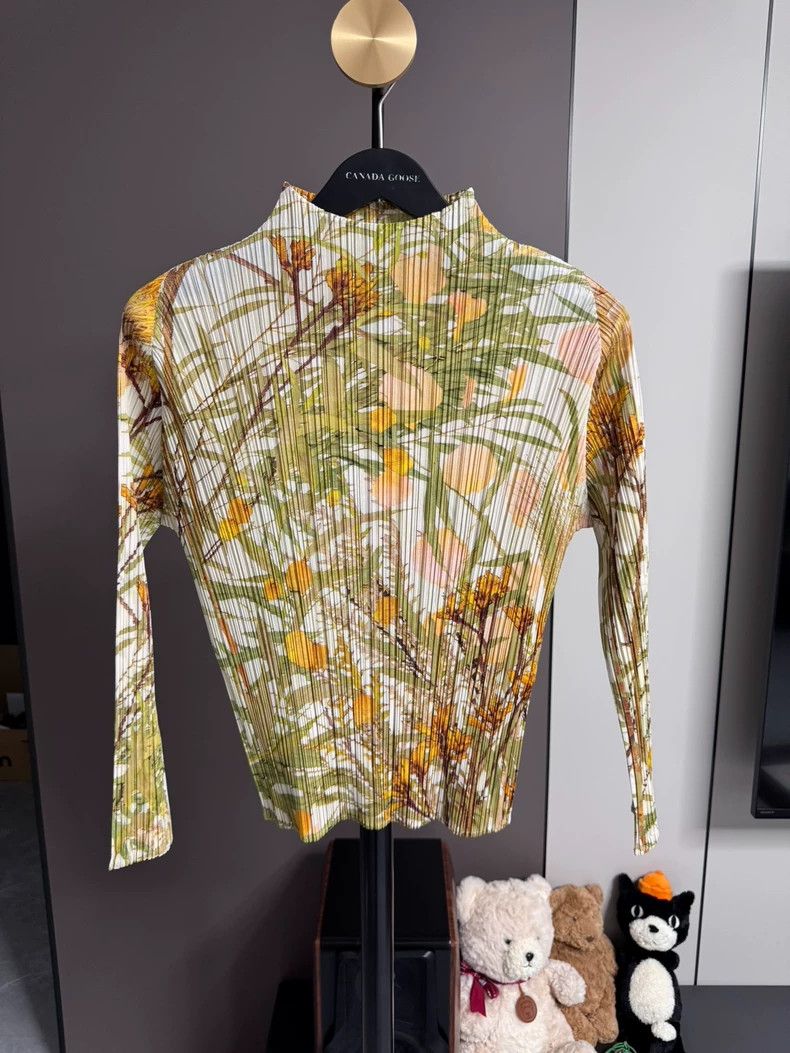 Issey Miyake Issey Miyake PP Pleated Long-Sleeve Top- dmc Size US M / EU 48-50 / 2 - 1 Thumbnail