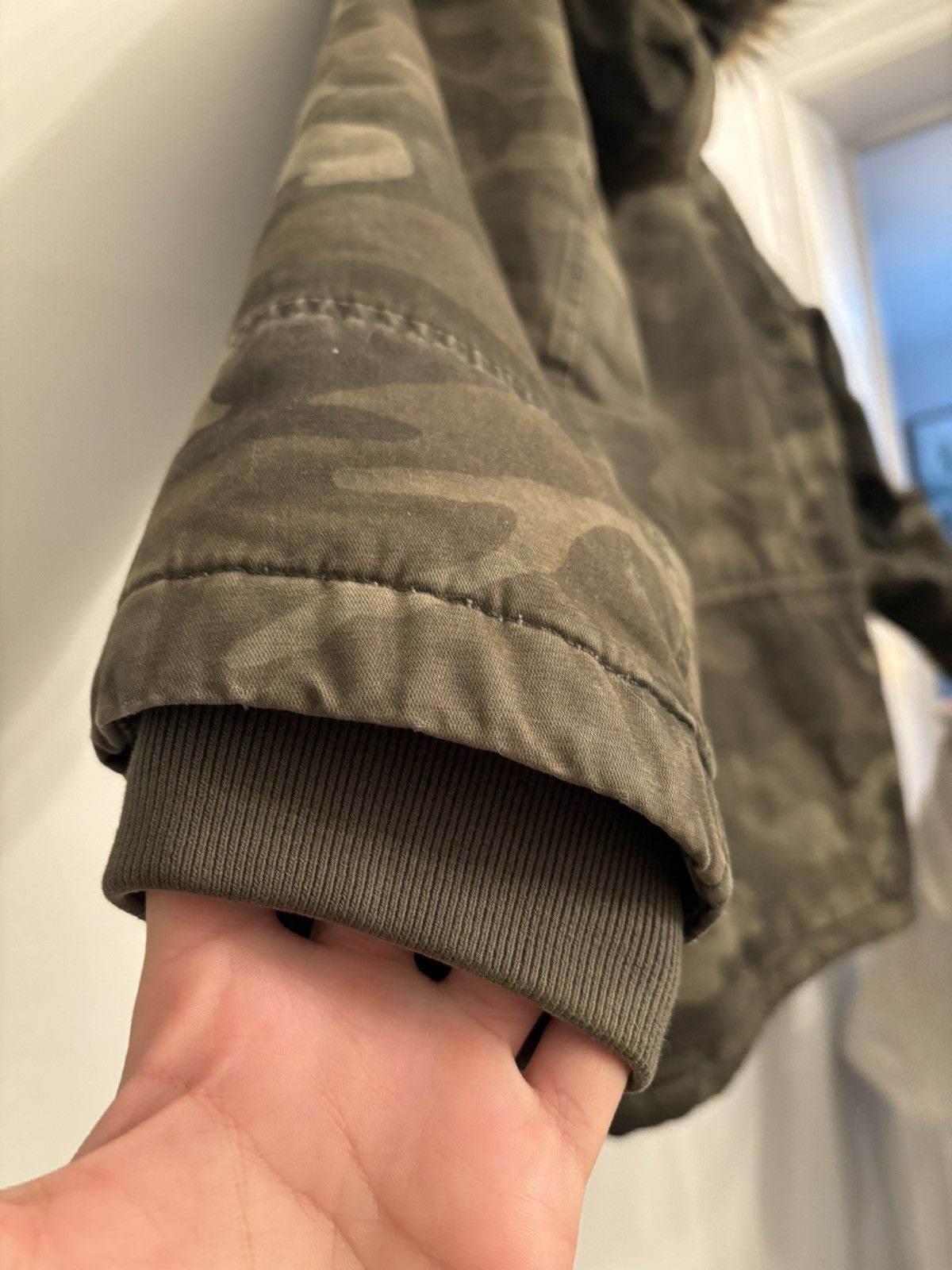 Abercrombie & Fitch Green camouflage parka with faux fur hood Size US S / EU 44-46 / 1 - 3 Thumbnail