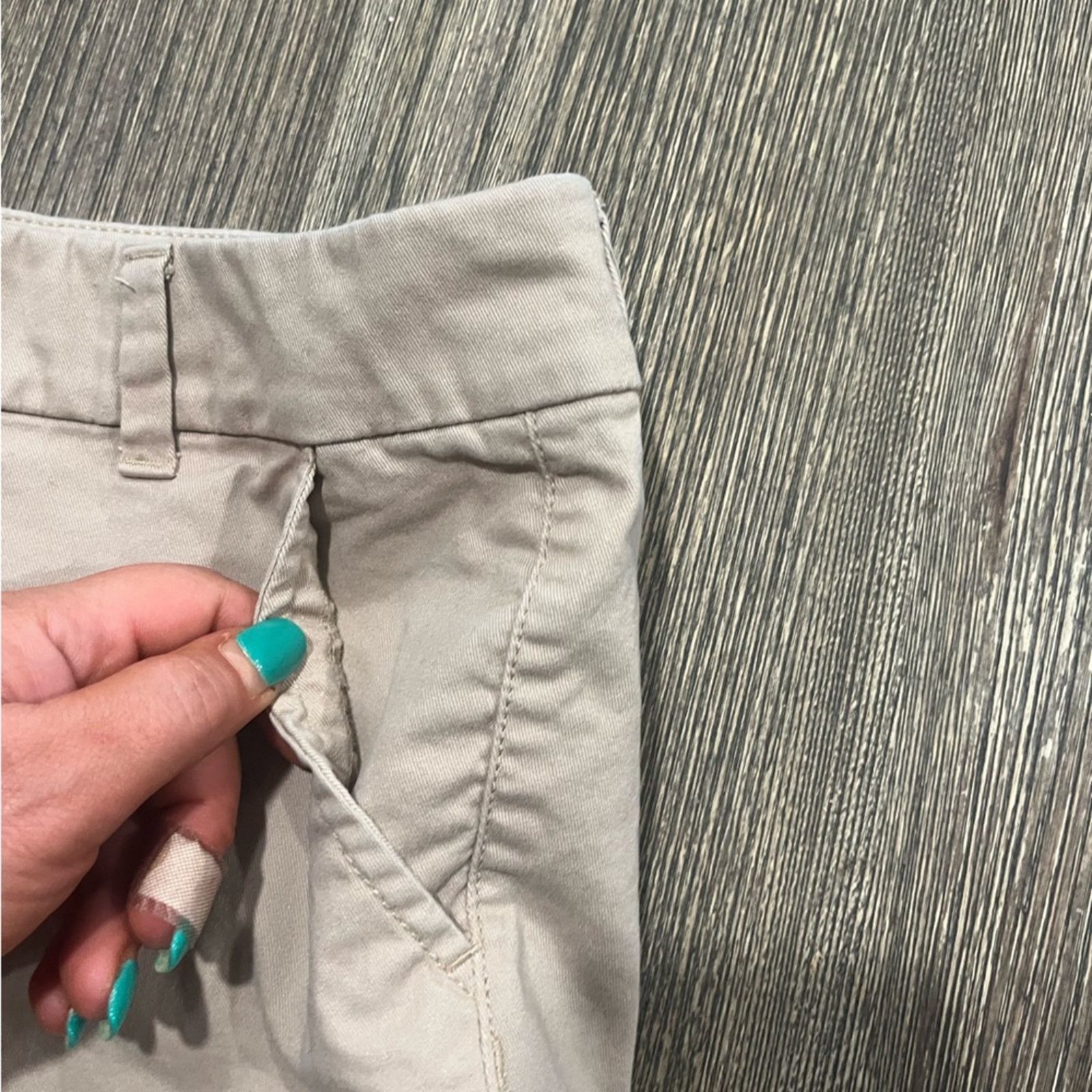 American Eagle Outfitters American Eagle Midi Shorts Mid-Rise Super Stretch Cotton Size 28" / US 6 / IT 42 - 2 Thumbnail