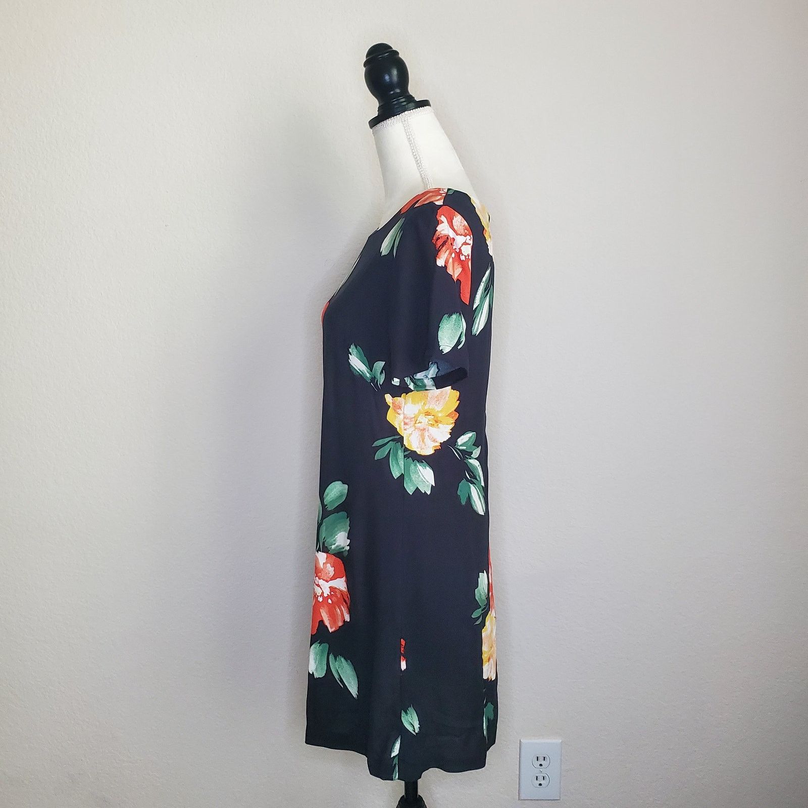 Other Alcott Floral Shift Dress Medium Size S / US 4 / IT 40 - 4 Thumbnail
