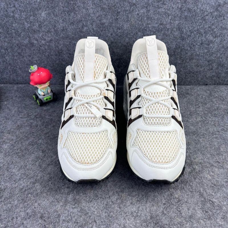 Louis Vuitton Louis Vuitton Sports Sneakers with Monogram Details - Size US 7.5 / EU 40-41 - 2 Thumbnail