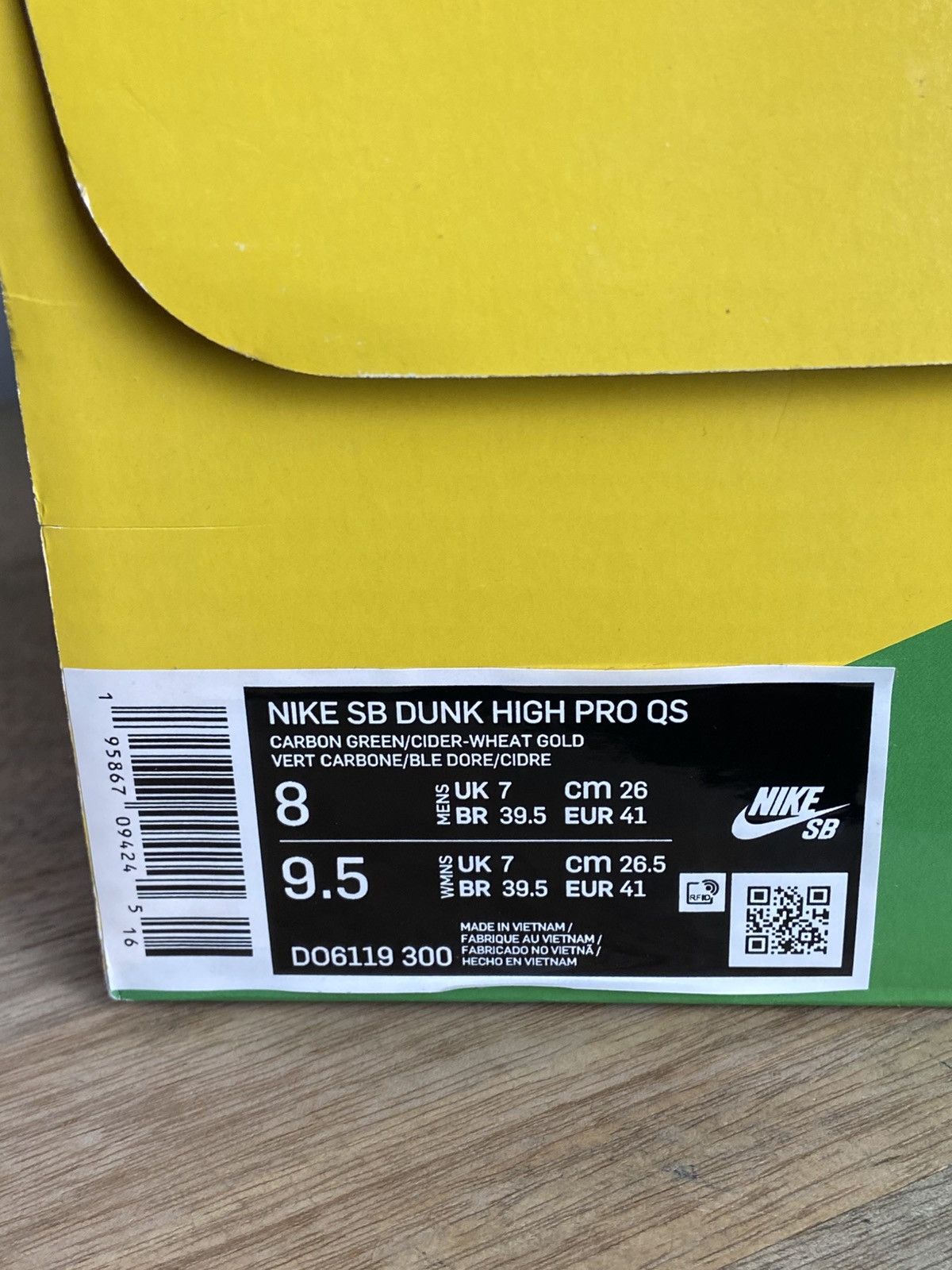 Nike New Nike SB Dunk High "Pass-Port" Size 8US Size US 8 / EU 41 - 9 Thumbnail