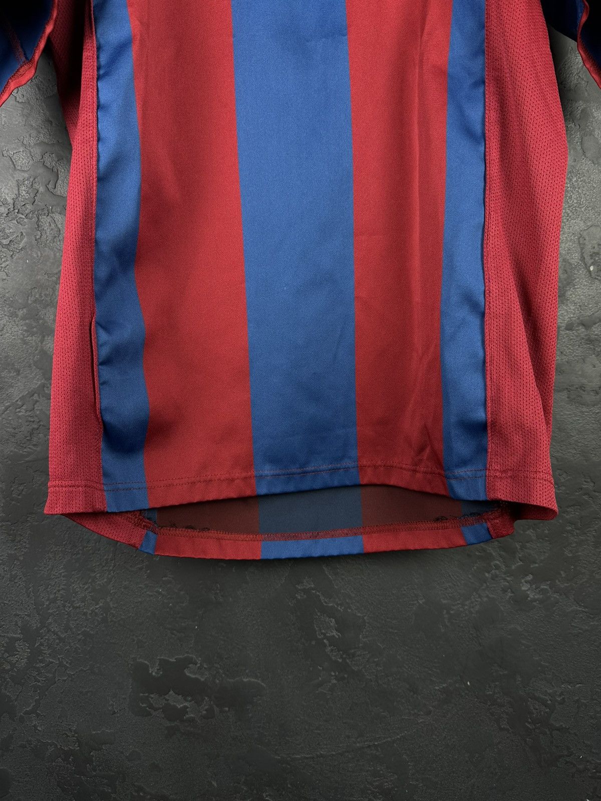Vintage FC Barcelona LARSSON #7 2004 Jersey Home Shirt Size US S / EU 44-46 / 1 - 6 Thumbnail