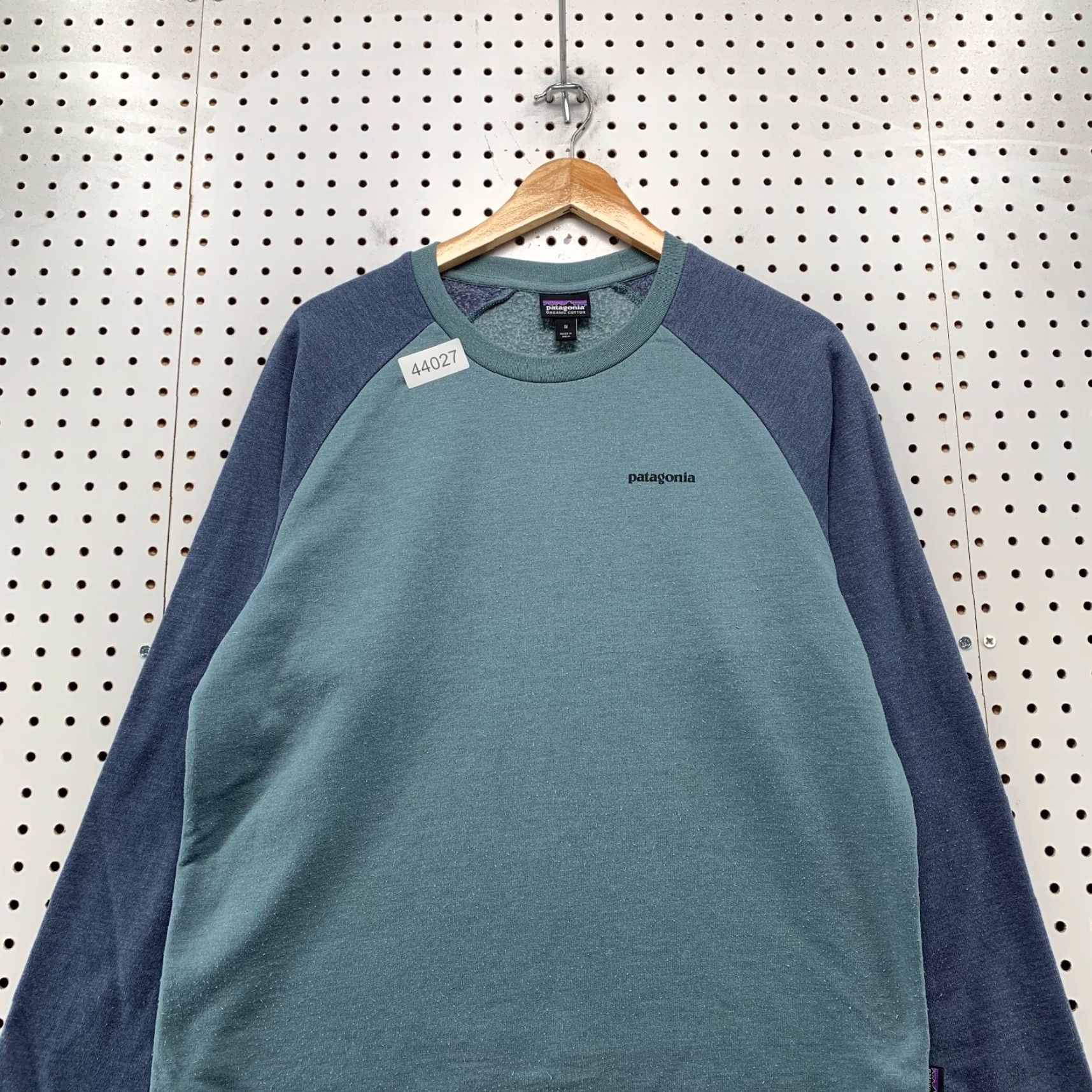 Patagonia Patagonia Sweatshirt Mens M Blue Organic Cotton Crewneck Lightweight Pullover Size US M / EU 48-50 / 2 - 2 Thumbnail