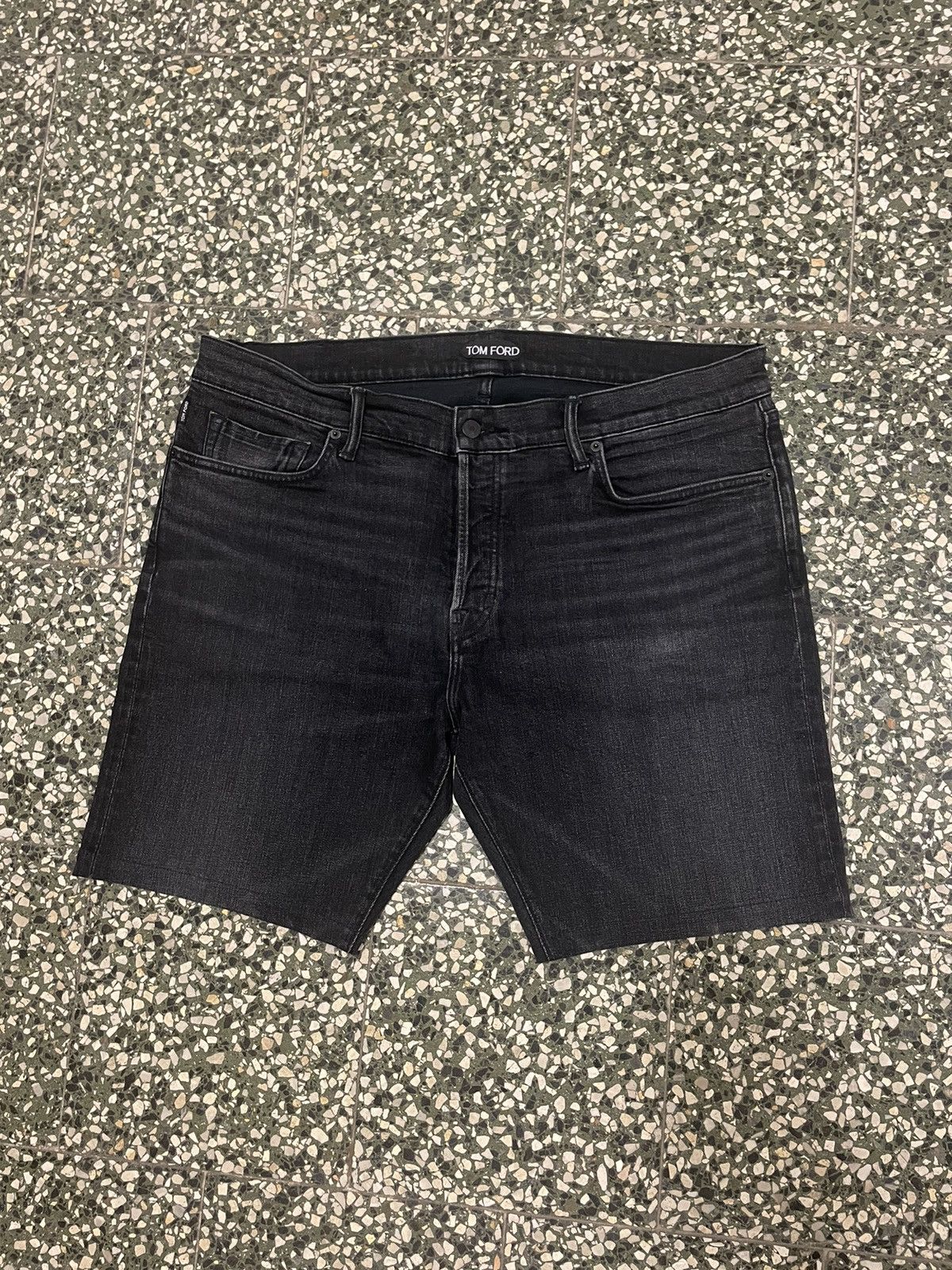 Tom Ford Tom Ford Jeans shorts washed/faded 38size Size US 38 / EU 54 - 2 Thumbnail