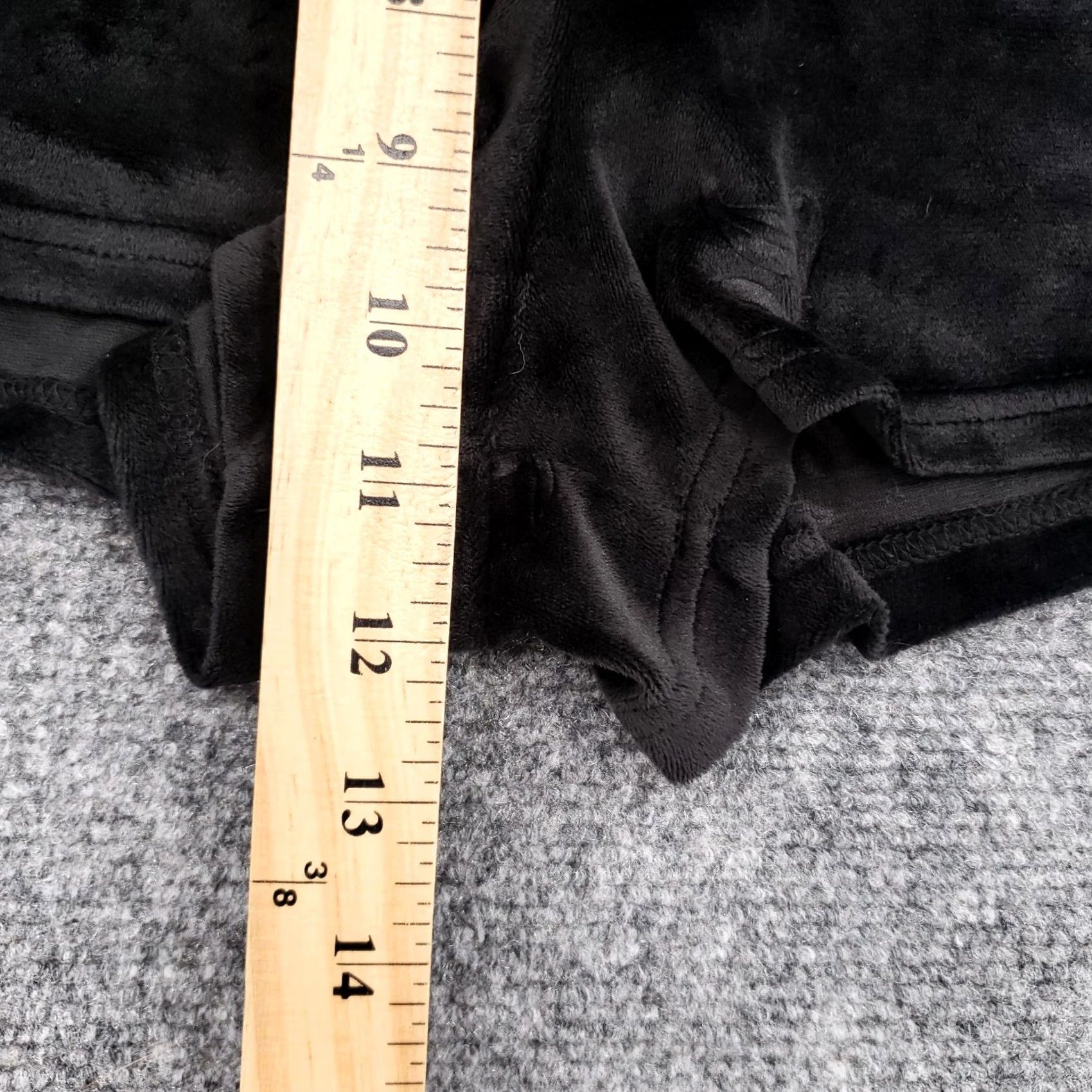 Juicy Couture Juicy Couture Shorts Womens L Black Mini Sleepwear Velour Soft Logo Size 36" / US 14 / IT 50 - 7 Thumbnail