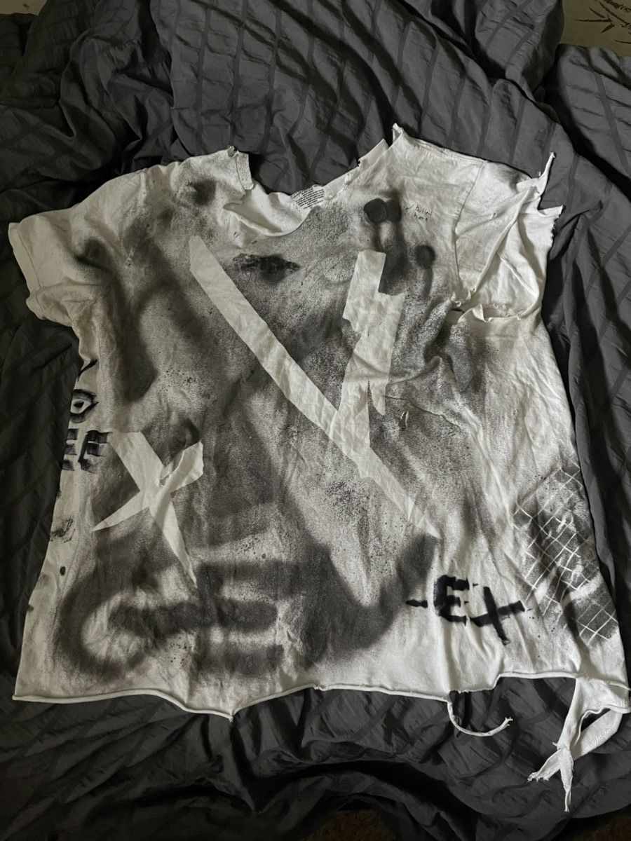 Japanese Brand gen ex - “destroyed city” t shirt Size US XL / EU 56 / 4 - 1 Thumbnail