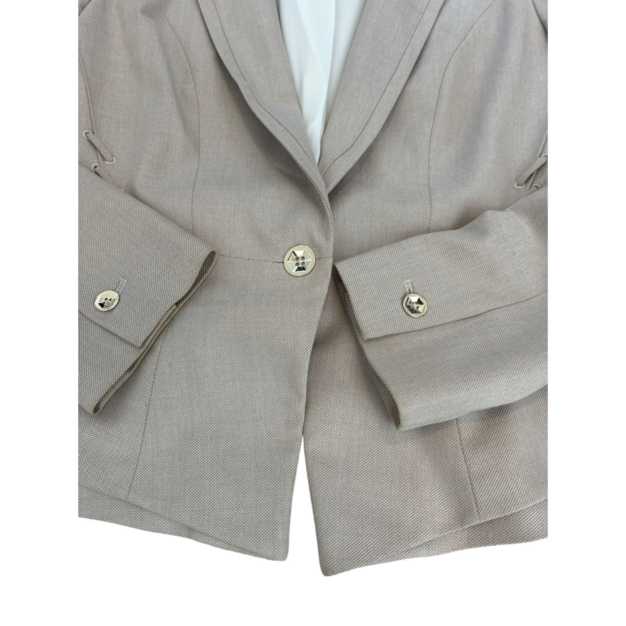 White House Black Market WHITE HOUSE BLACK MARKET WOMEN'S LIGHT TAUPE FITTED PEPLUM B Size S / US 4 / IT 40 - 3 Thumbnail