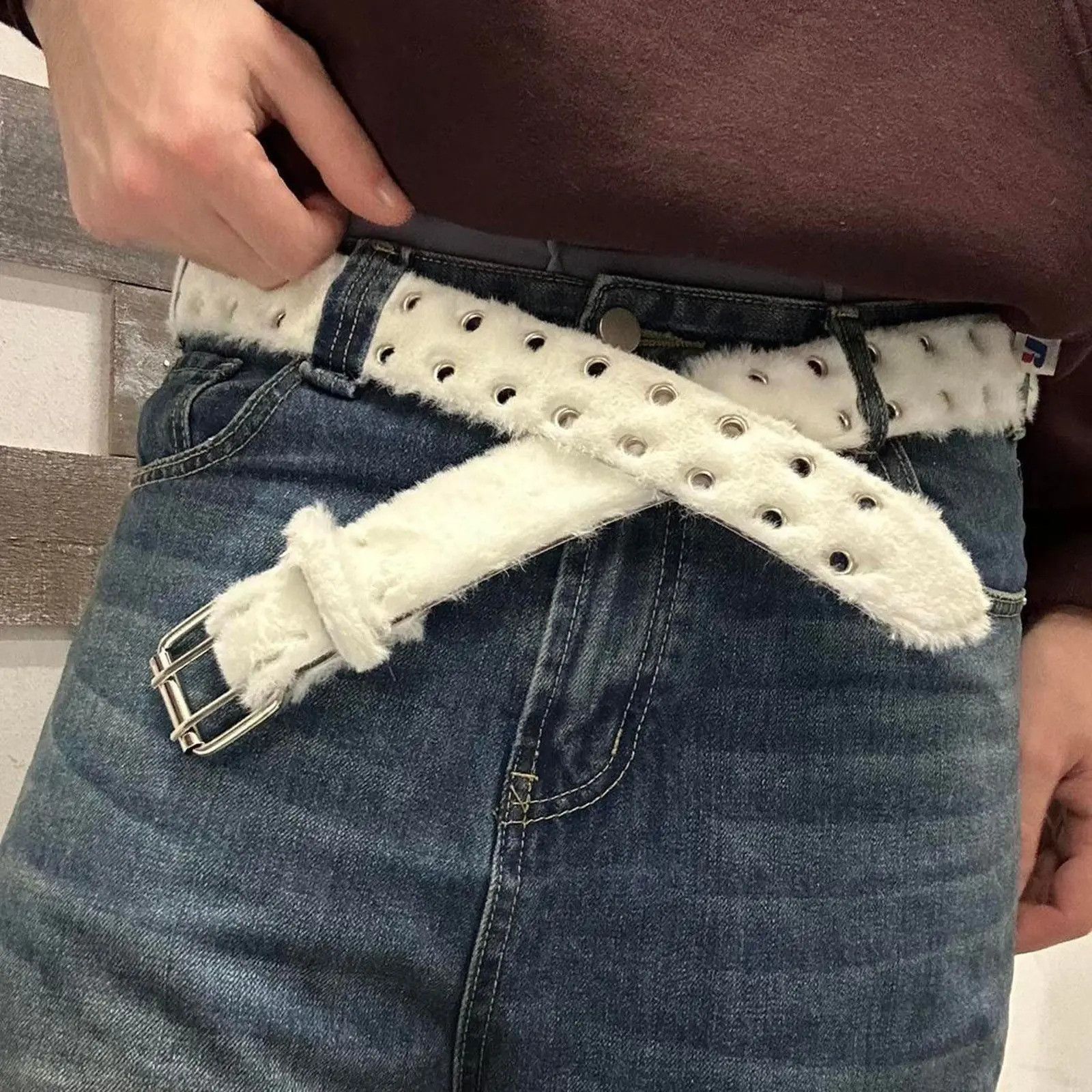 Other White fur belt vintage 2000s Size ONE SIZE - 3 Thumbnail