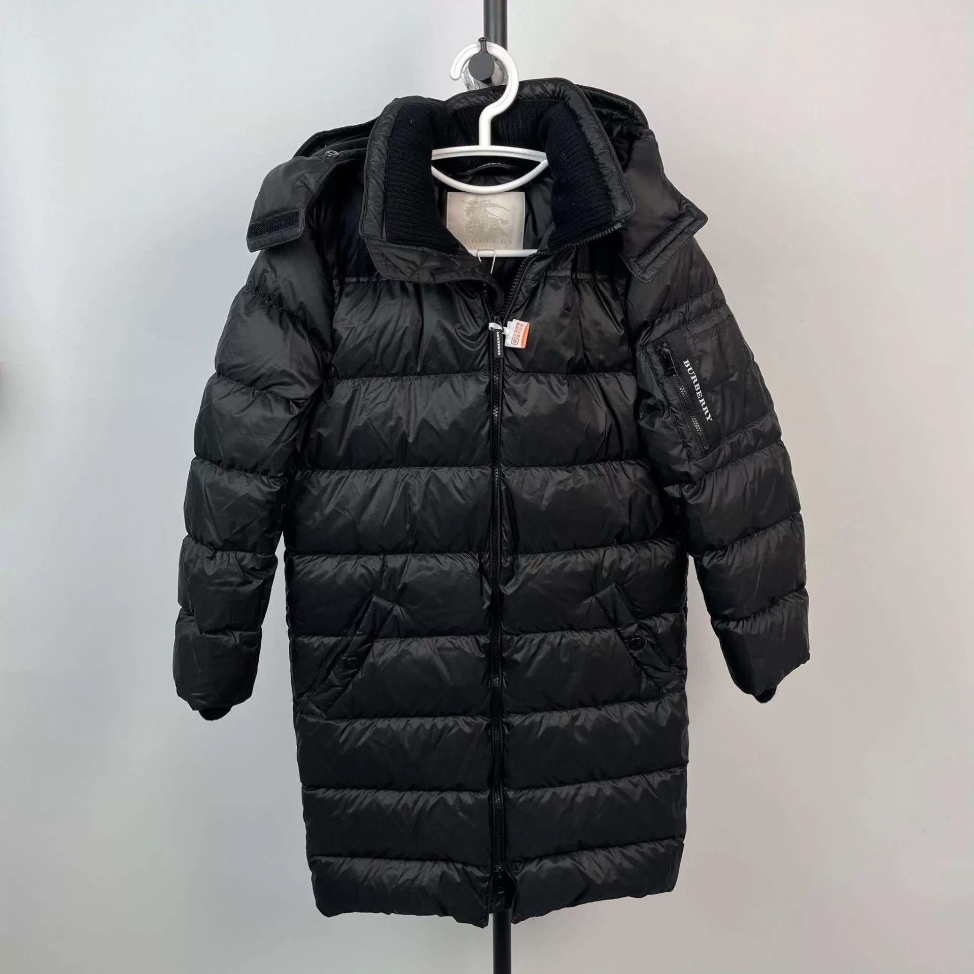 Burberry Burberry black mid-length puffer coat xs 150 Size XS / US 0-2 / IT 36-38 - 1 Thumbnail