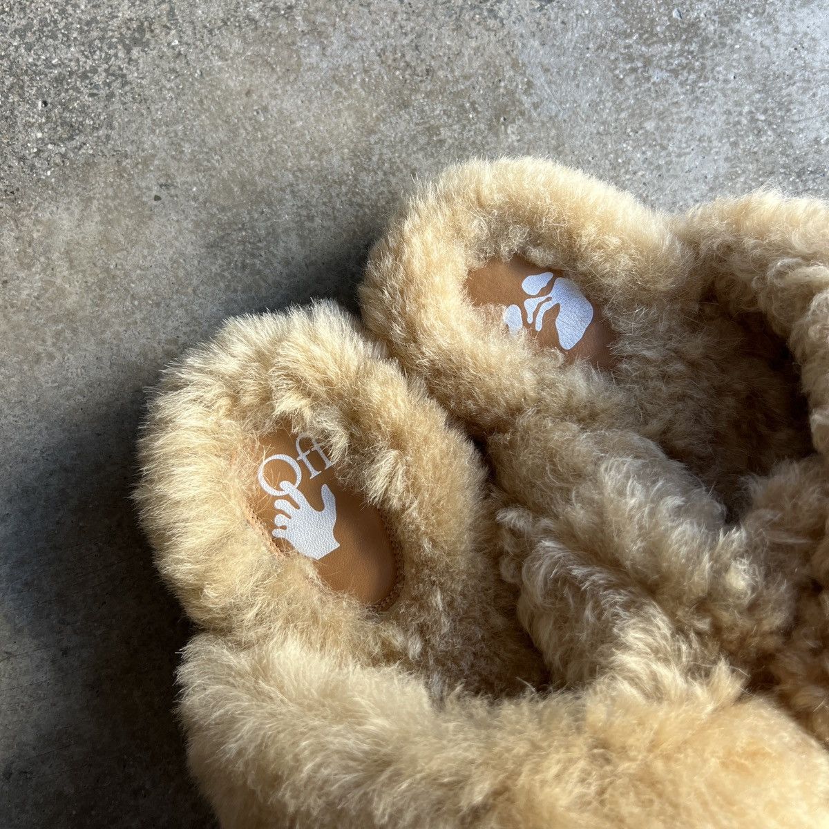 Off-White Rare Terry Fur Off White Sandals Size US 6 / IT 36 - 3 Thumbnail