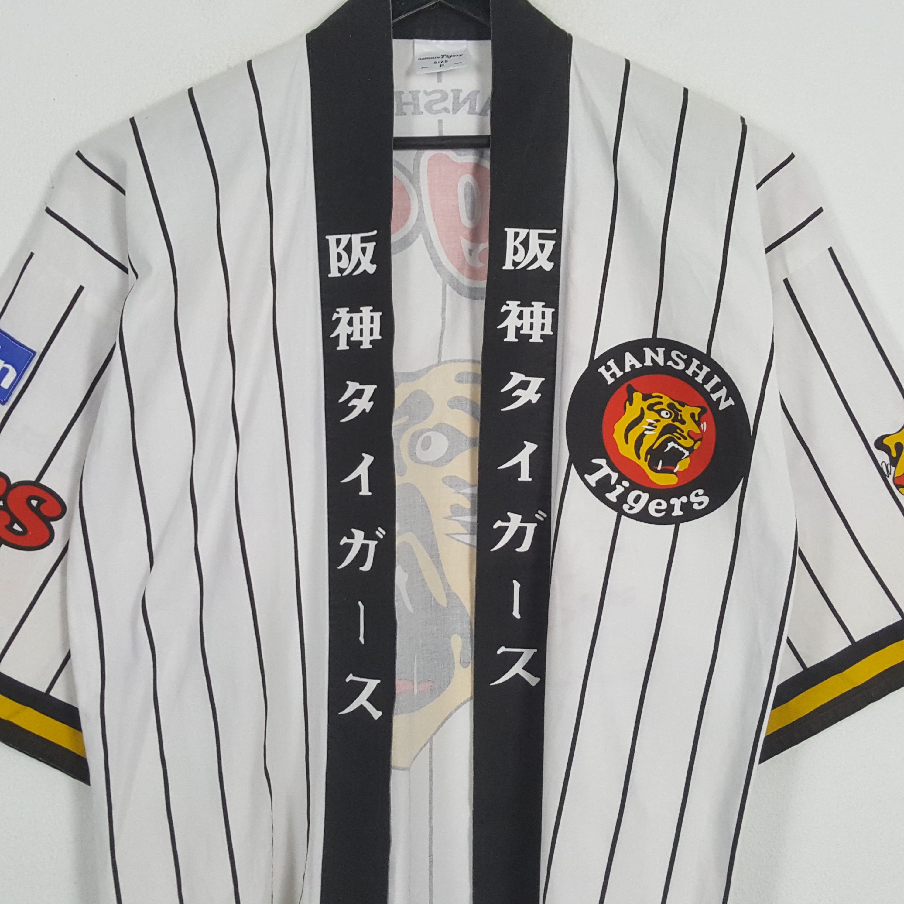 MLB × Vintage HANSHIN TIGERS MLB Japanese Baseball Team Kimono Jacket Size US L / EU 52-54 / 3 - 4 Thumbnail