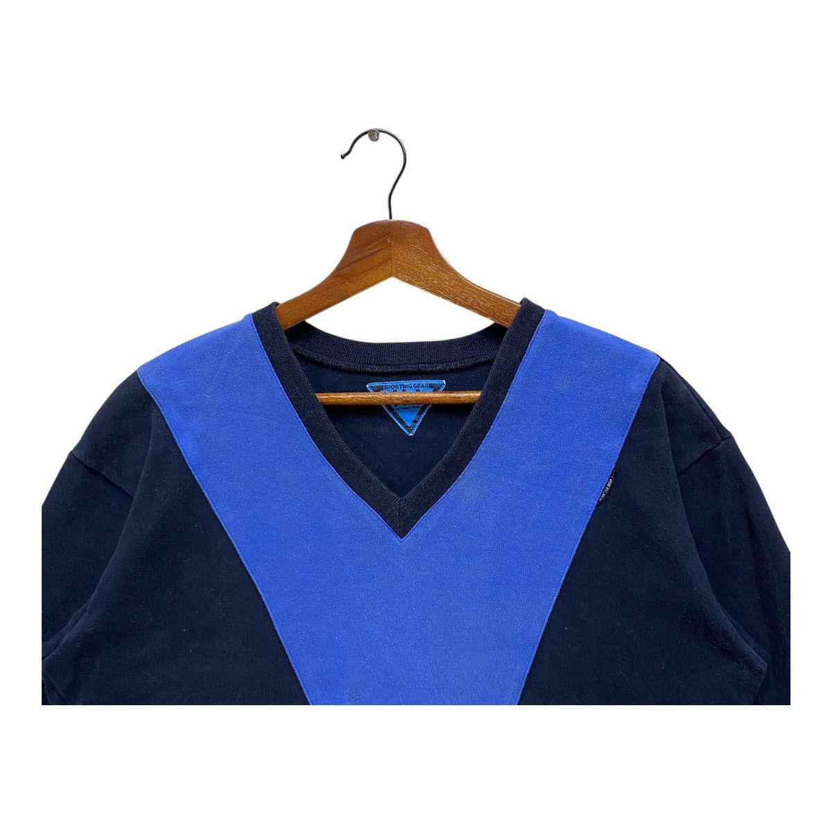 Hai Sporting Gear Vintage Issey Miyake Hai Sporting Gear Sweatshirt V-Shape Size M / US 6-8 / IT 42-44 - 2 Thumbnail