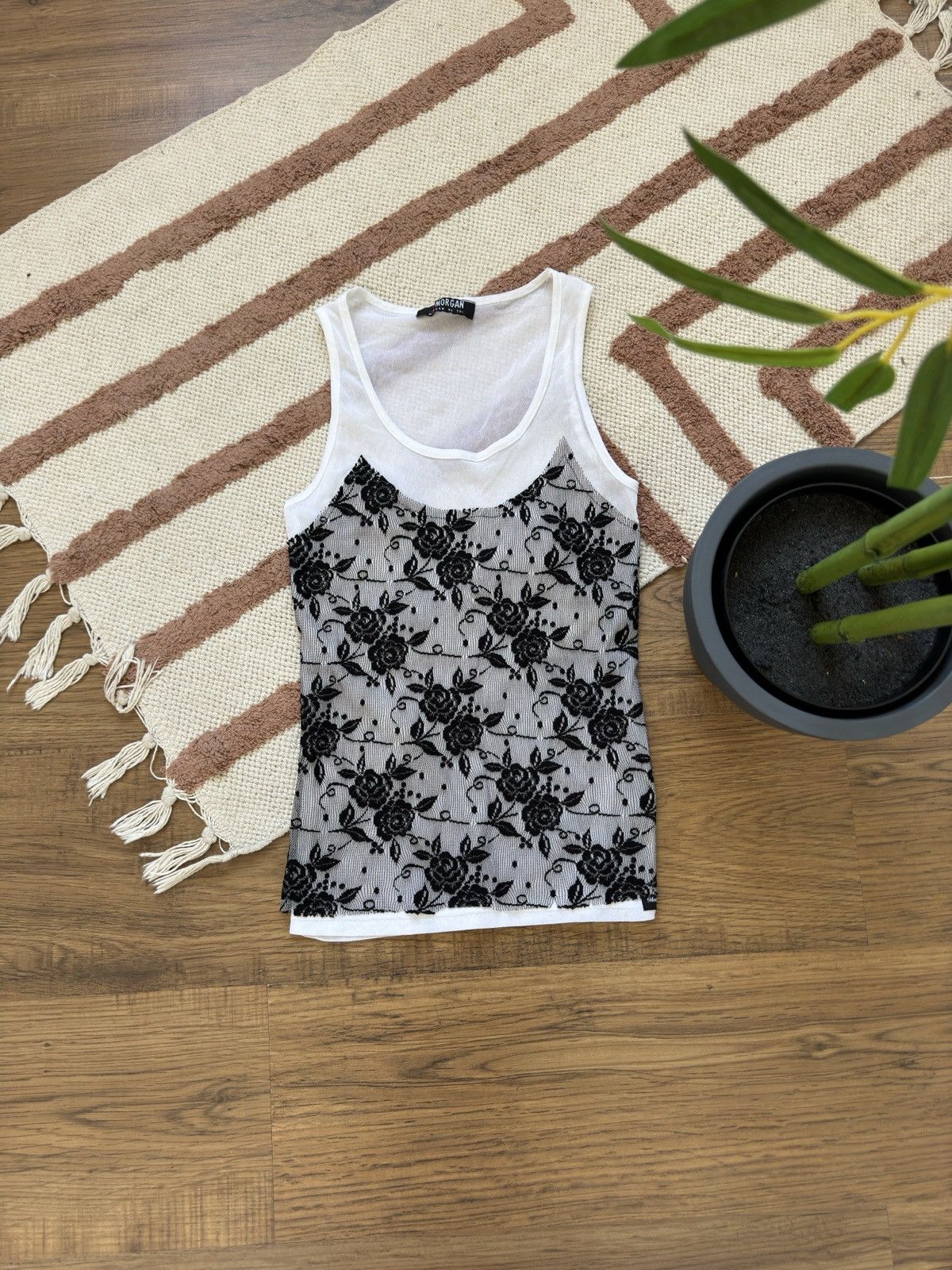 Morgan De Toi VINTAGE MORGAN FRANCE GUIPURE MESH TANK TOP Size S / US 4 / IT 40 - 1 Thumbnail
