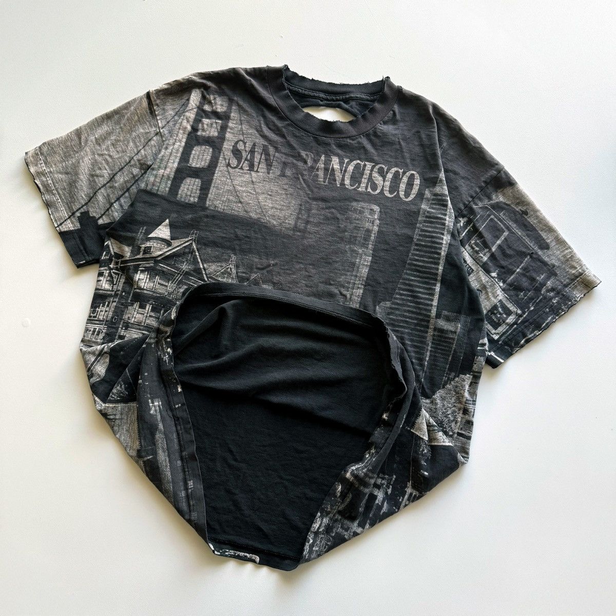 Vintage 1990s Vintage San Francisco, California AOP Fader Tee Size US XL / EU 56 / 4 - 2 Thumbnail