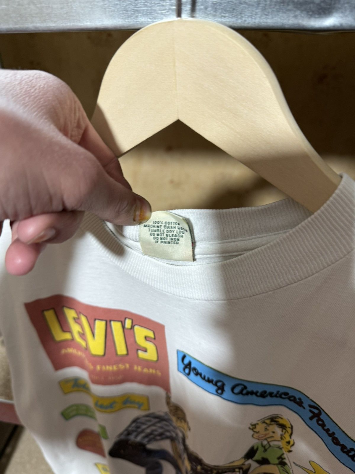 Levi's × Vintage Vintage Very Rare 90s Levi’s Young American Favorite T-shirt Size US S / EU 44-46 / 1 - 5 Thumbnail