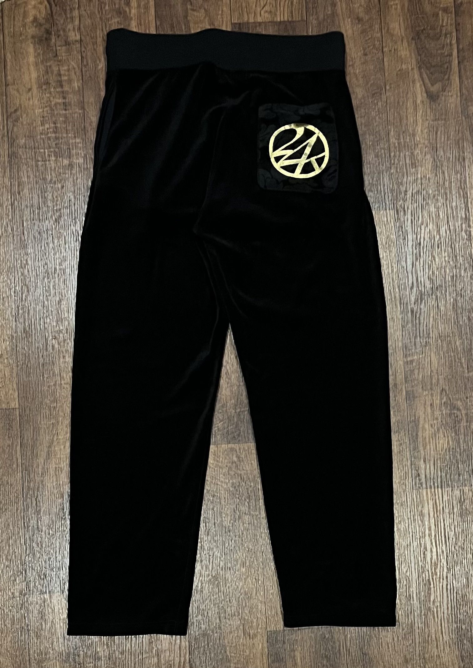 Bape Bape shark sweatpants Size US 32 / EU 48 - 2 Thumbnail