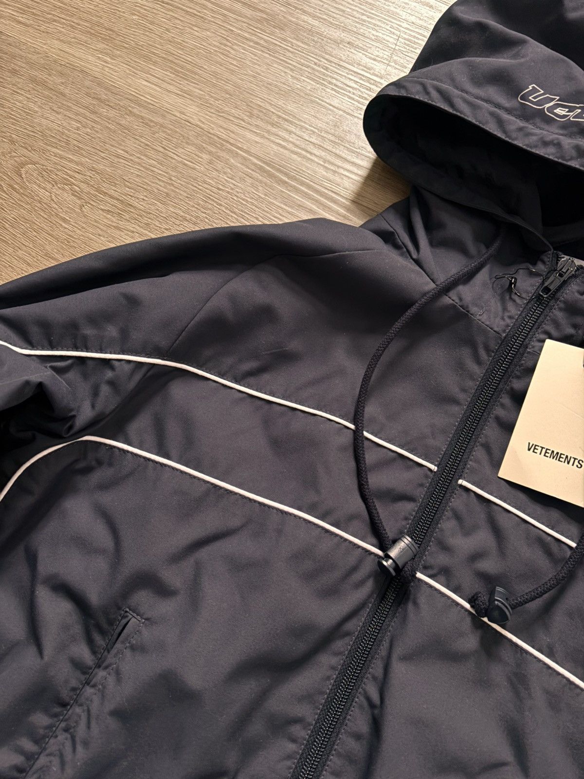 Vetements Vetements FW17 Navy Track Jacket Size US S / EU 44-46 / 1 - 5 Thumbnail