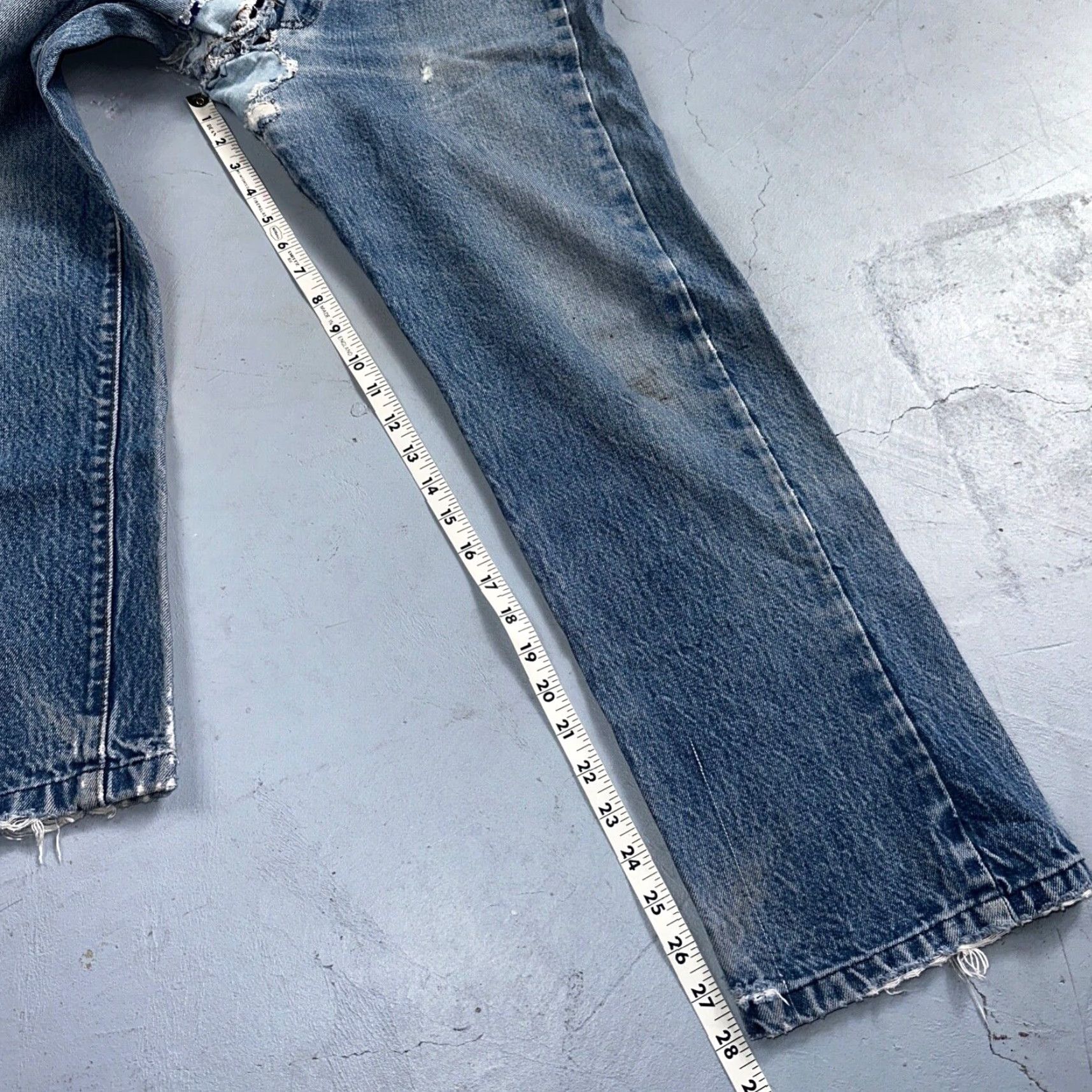 Levi's Levi's 501 XX Jeans Vintage 80s Redline Selvedge USA Light Wash 32x33 28x28 Mens Regular Denim Cotton Blue Button Fly Straight Distressed N/A Size US 32 / EU 48 - 5 Thumbnail