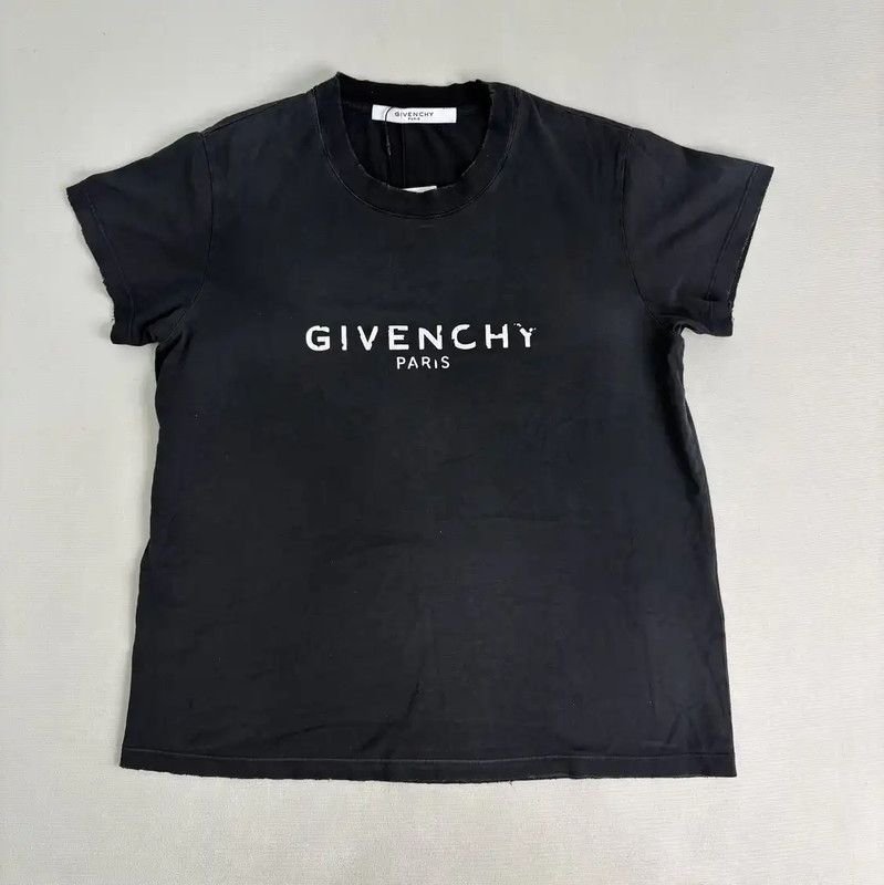 Givenchy Givenchy Black Cotton T-Shirt for Women 0089 Size S / US 4 / IT 40 - 1 Thumbnail