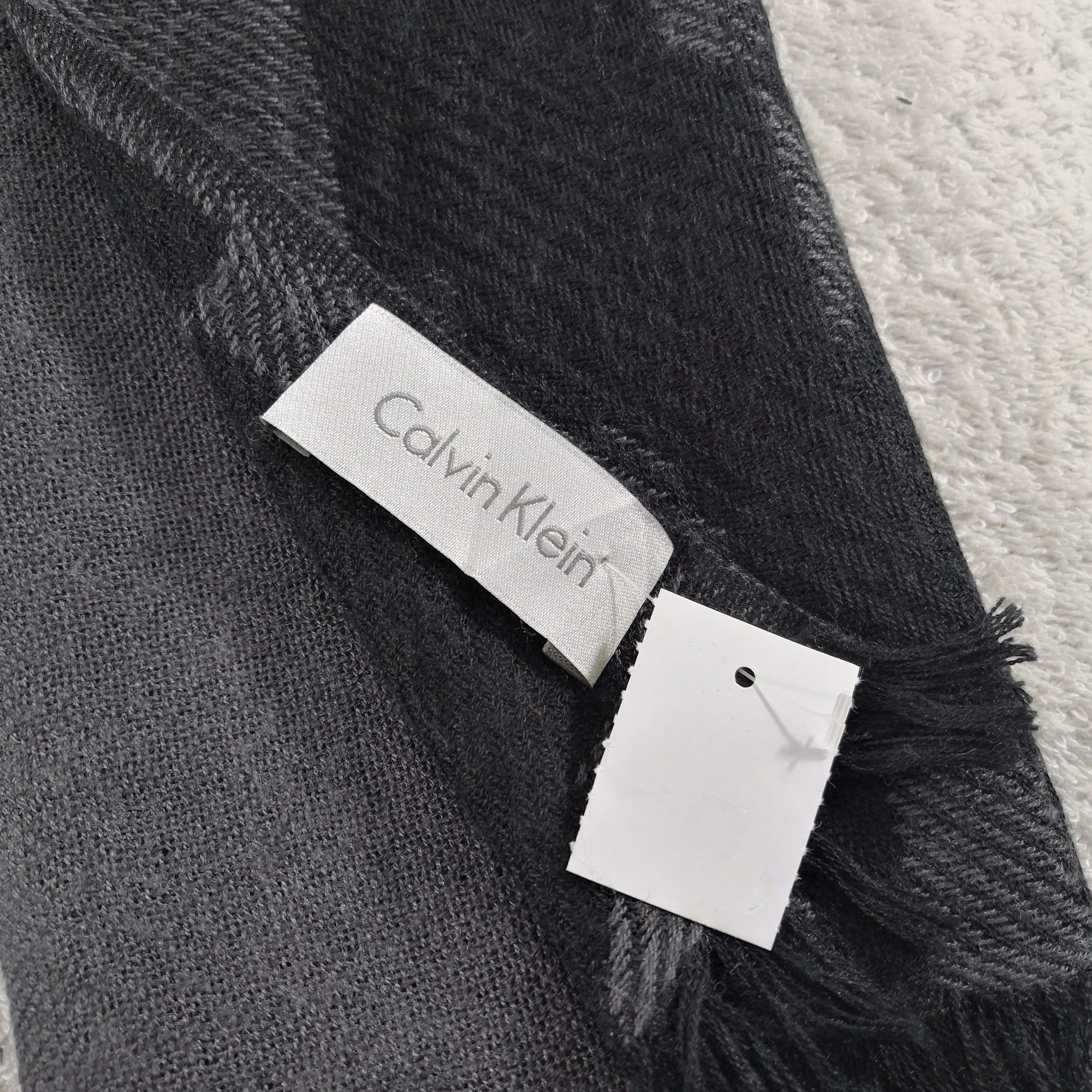 Calvin Klein Vintage Calvin Klein Scarf Wool Cashmere Muffler Scarves Size ONE SIZE - 4 Thumbnail