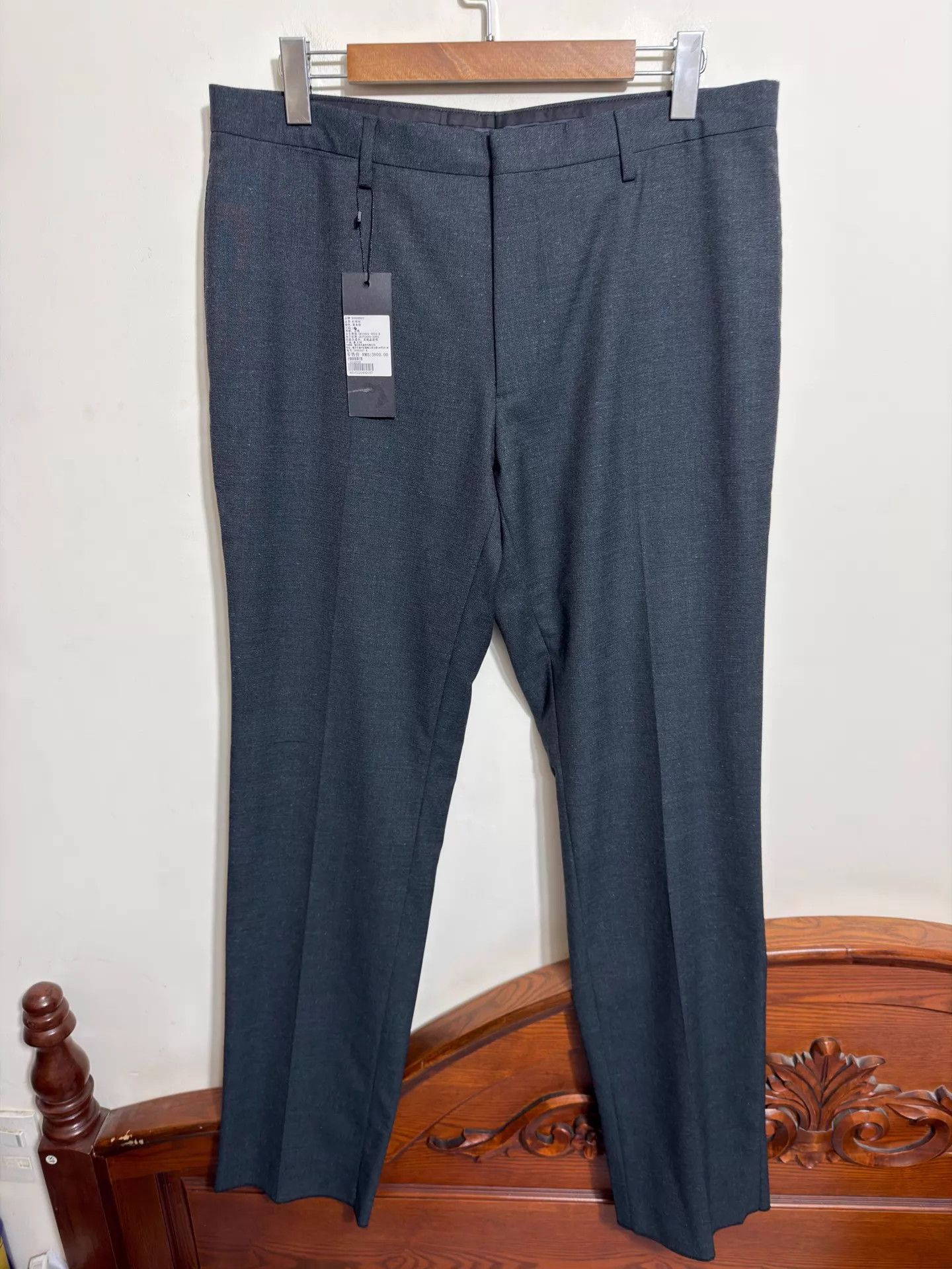 Burberry Burberry New 96% Wool 4% Silk Straight Trousers 54 Italy Size US 38 / EU 54 - 1 Thumbnail