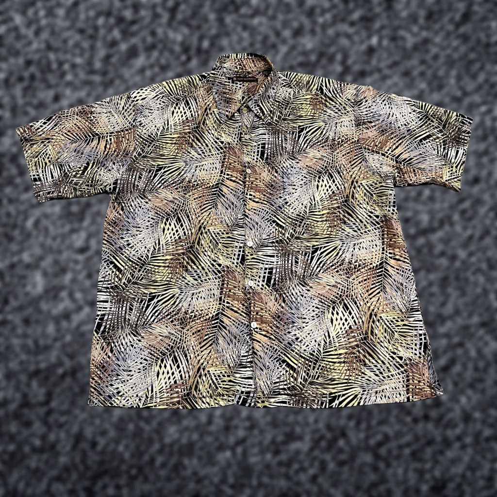 Tori Richard Tori Richard Shirt Mens L Beige Hawaiian Aloha Short Sleeve Button Size US L / EU 52-54 / 3 - 1 Thumbnail