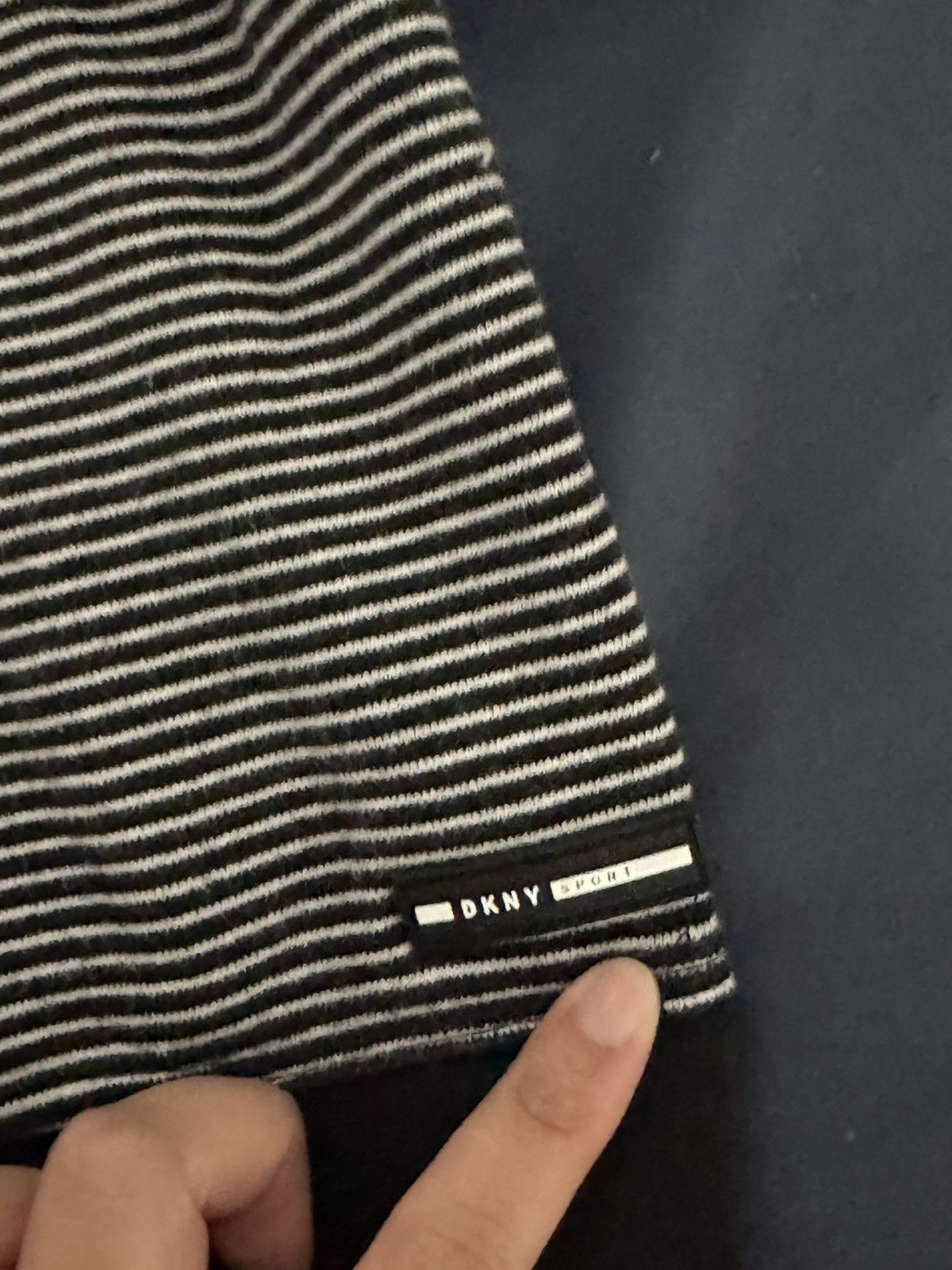 DKNY DKNY Sport Turtleneck Sweater Black & White Mercer Striped Size L / US 10 / IT 46 - 2 Thumbnail
