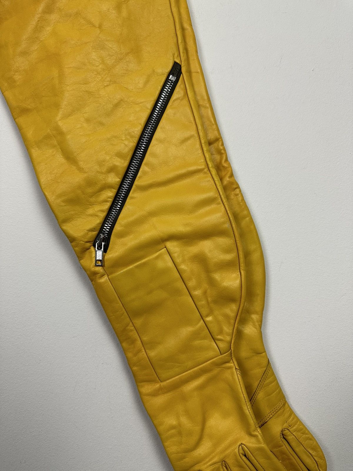 Rick Owens FW22 ‘STROBE Lemon Cargo Strobe Gloves Size ONE SIZE - 2 Thumbnail
