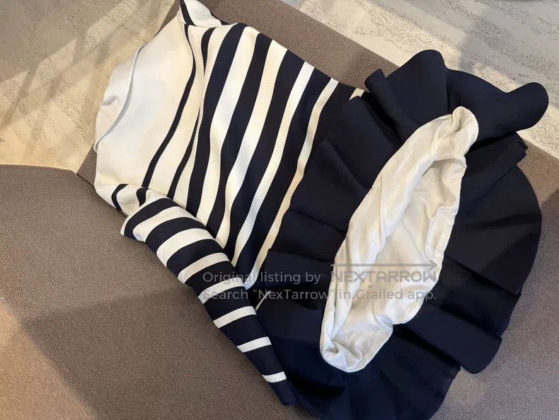 Valentino Valentino Blue and white navy stripe V spring and autumn c Size S / US 4 / IT 40 - 4 Thumbnail